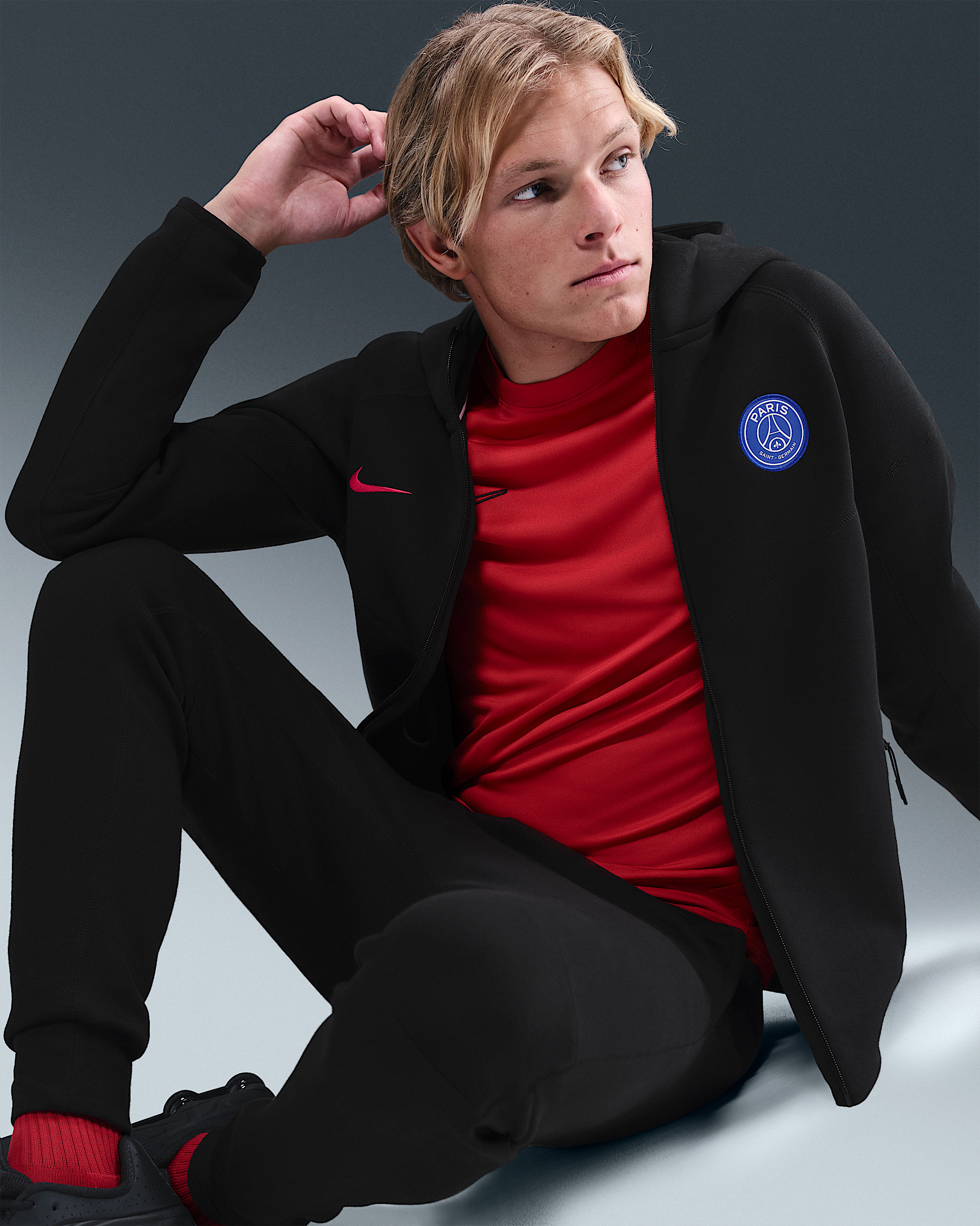 Paris Saint-Germain Tech Windrunner Men's Nike Total 90 Soccer Fleece Hoodie - 3