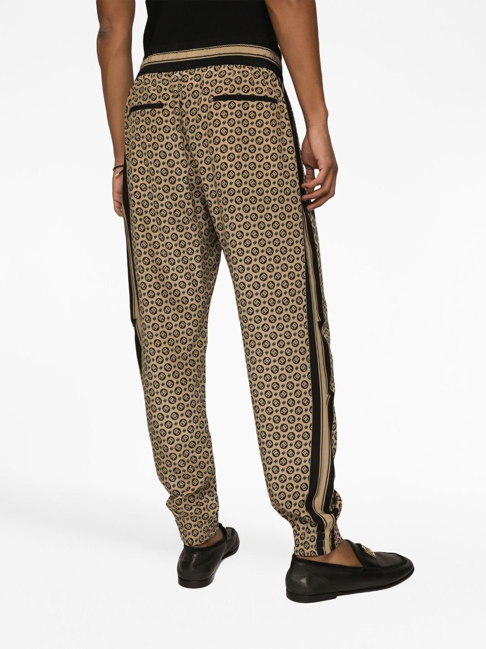 monogram-pattern print silk trousers - 5