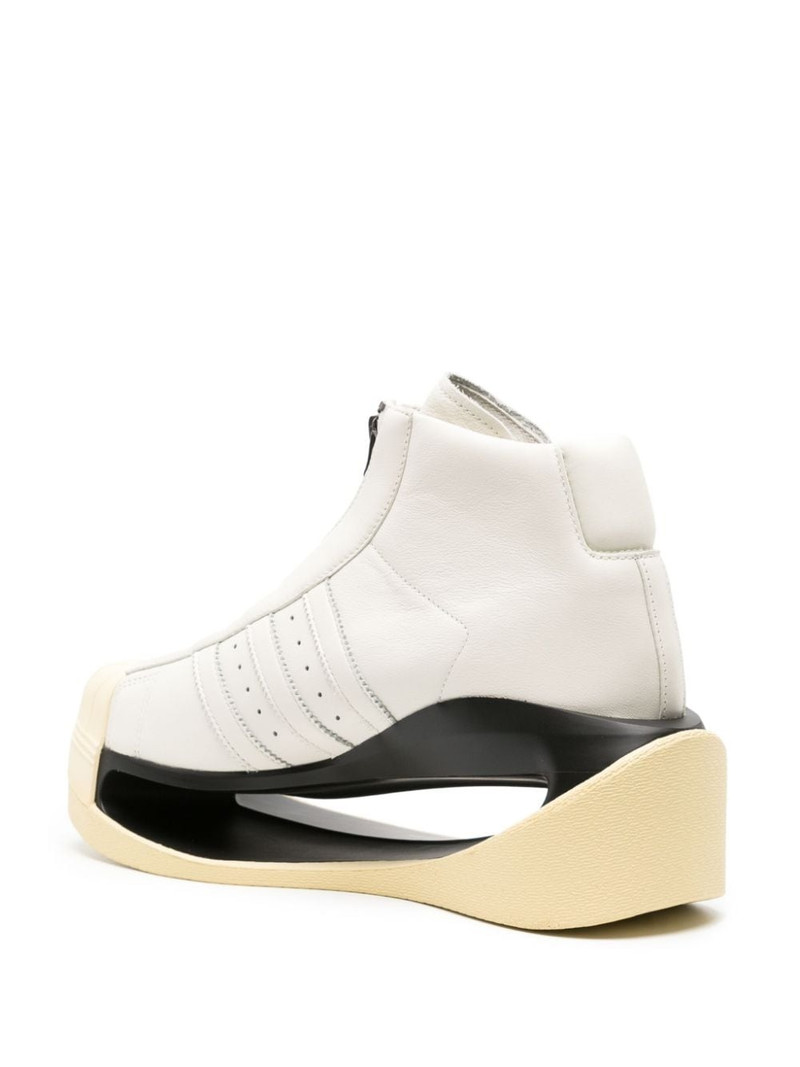 Gendo Pro cut-out boots 3