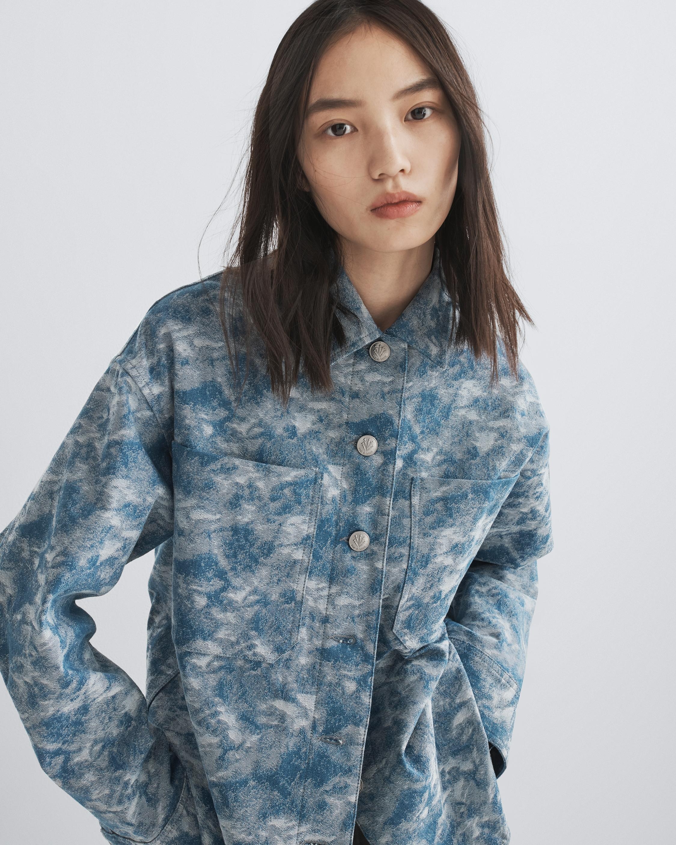 Lory Denim Shirt Jacket
Oversized Fit Jacket - 6