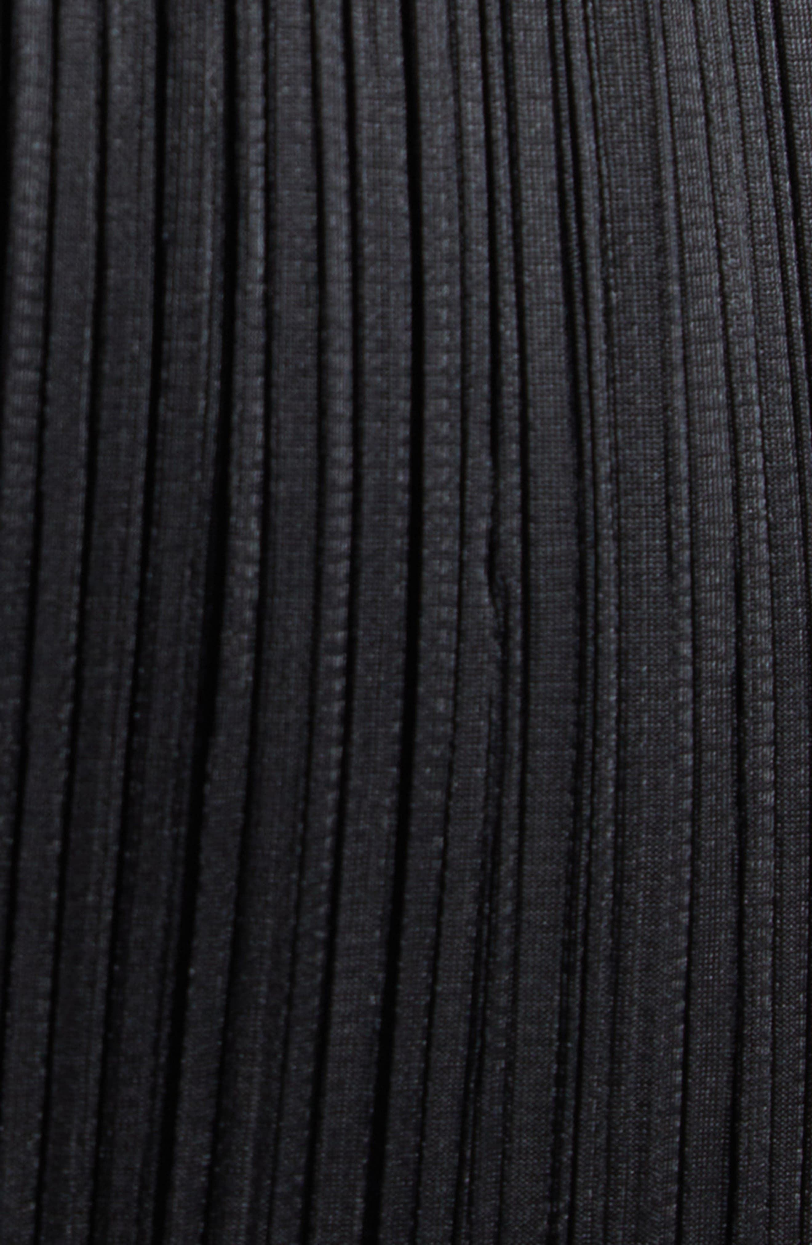 Pleats Please Issey Miyake Monthly Colors August Pleated Crop Pants in Black at Nordstrom - 7