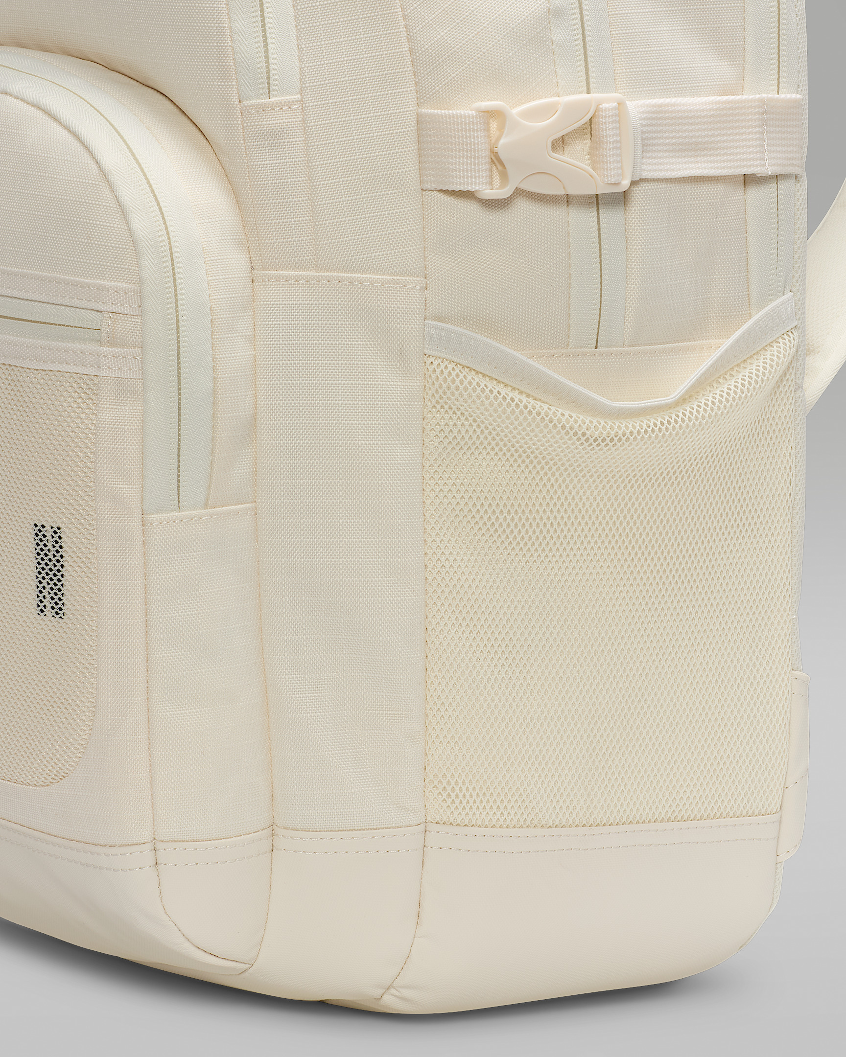 Jordan Blacktop Backpack (25L) - 10