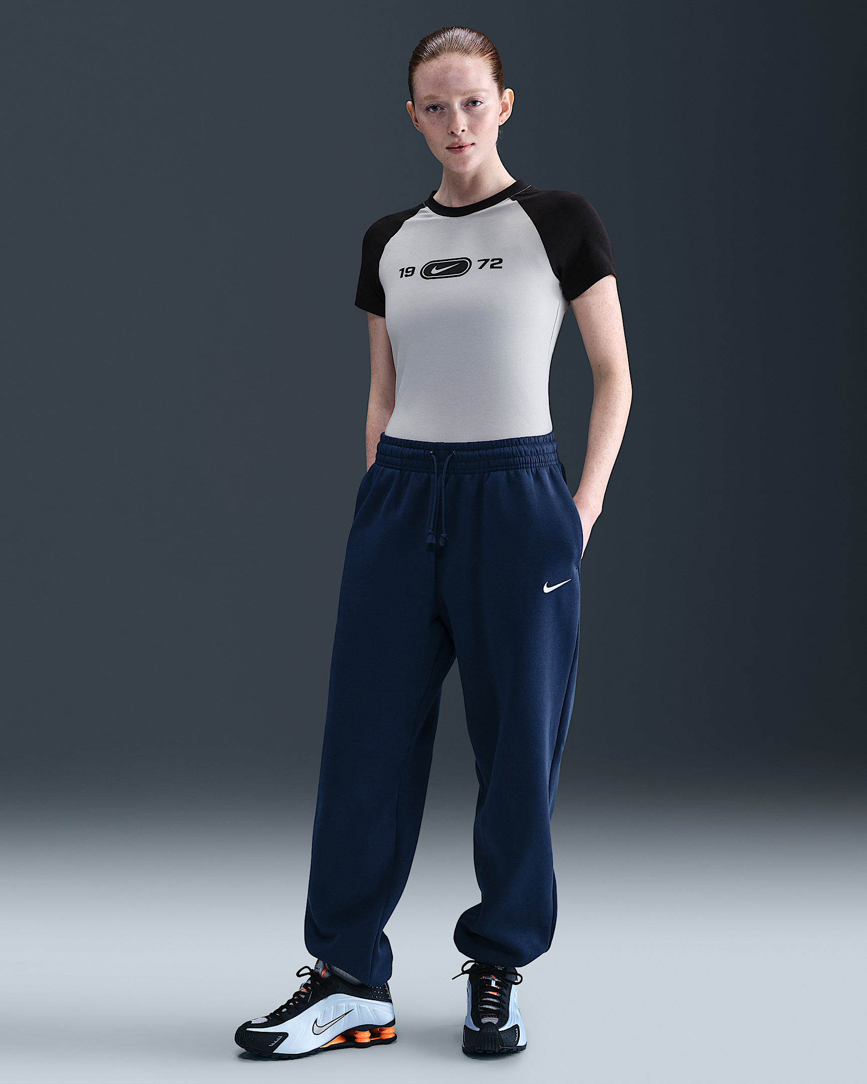 Nike Sportswear Chill Knit Women's Slim Graphic T-Shirt - 4