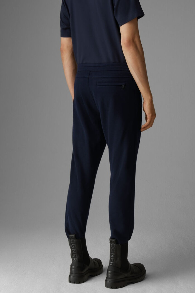 Riley Knitted jogging pants in Navy blue 3