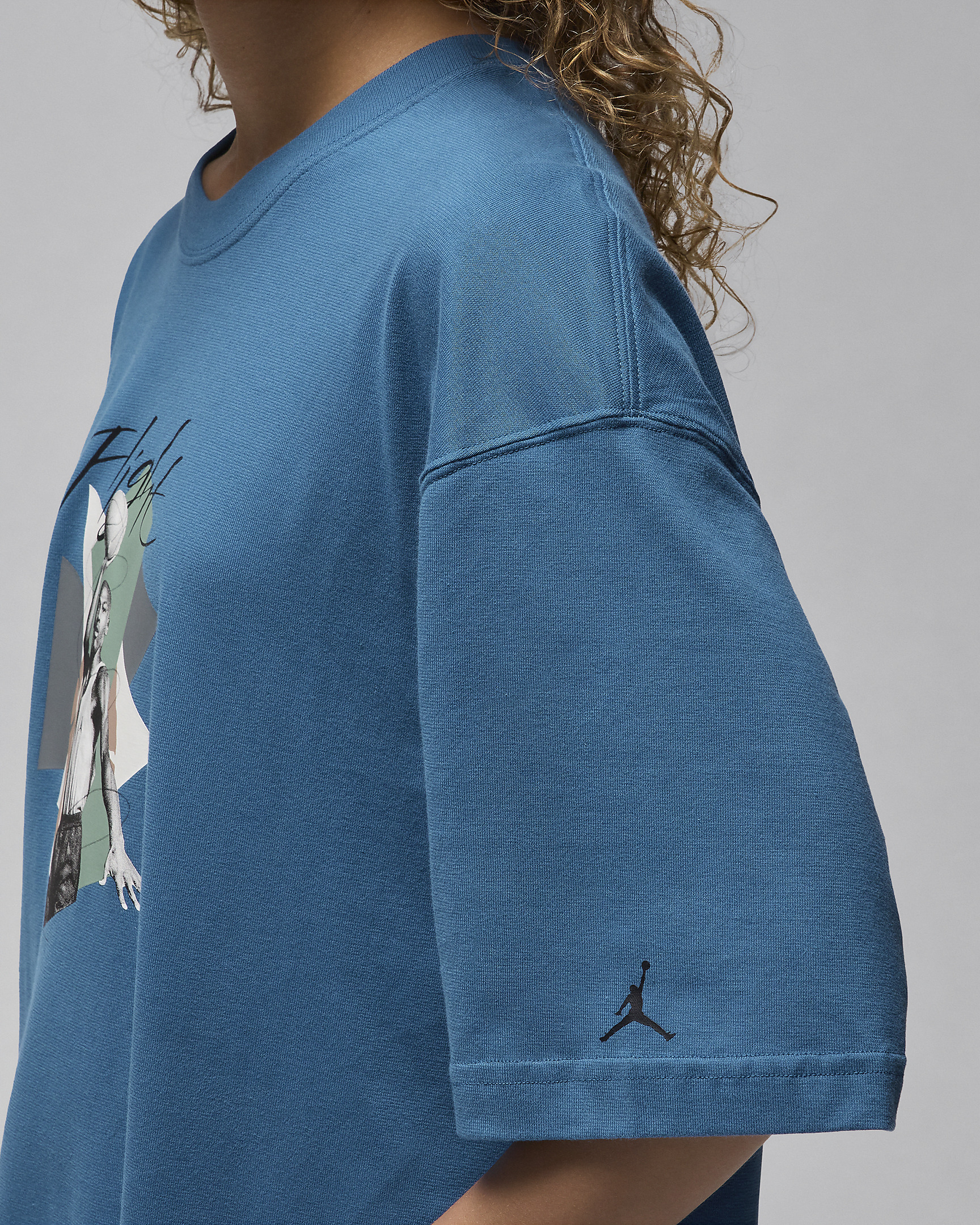 Jordan Women's Oversized Graphic T-Shirt - 4