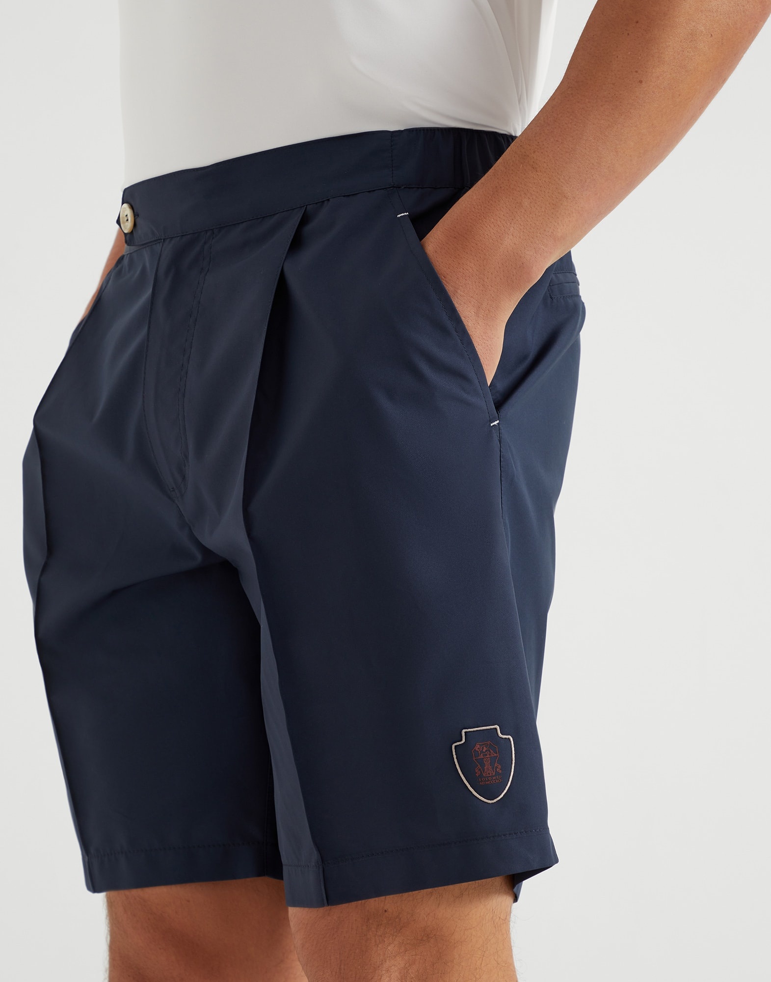 Nylon shorts with pleat and tabbed waistband - 3
