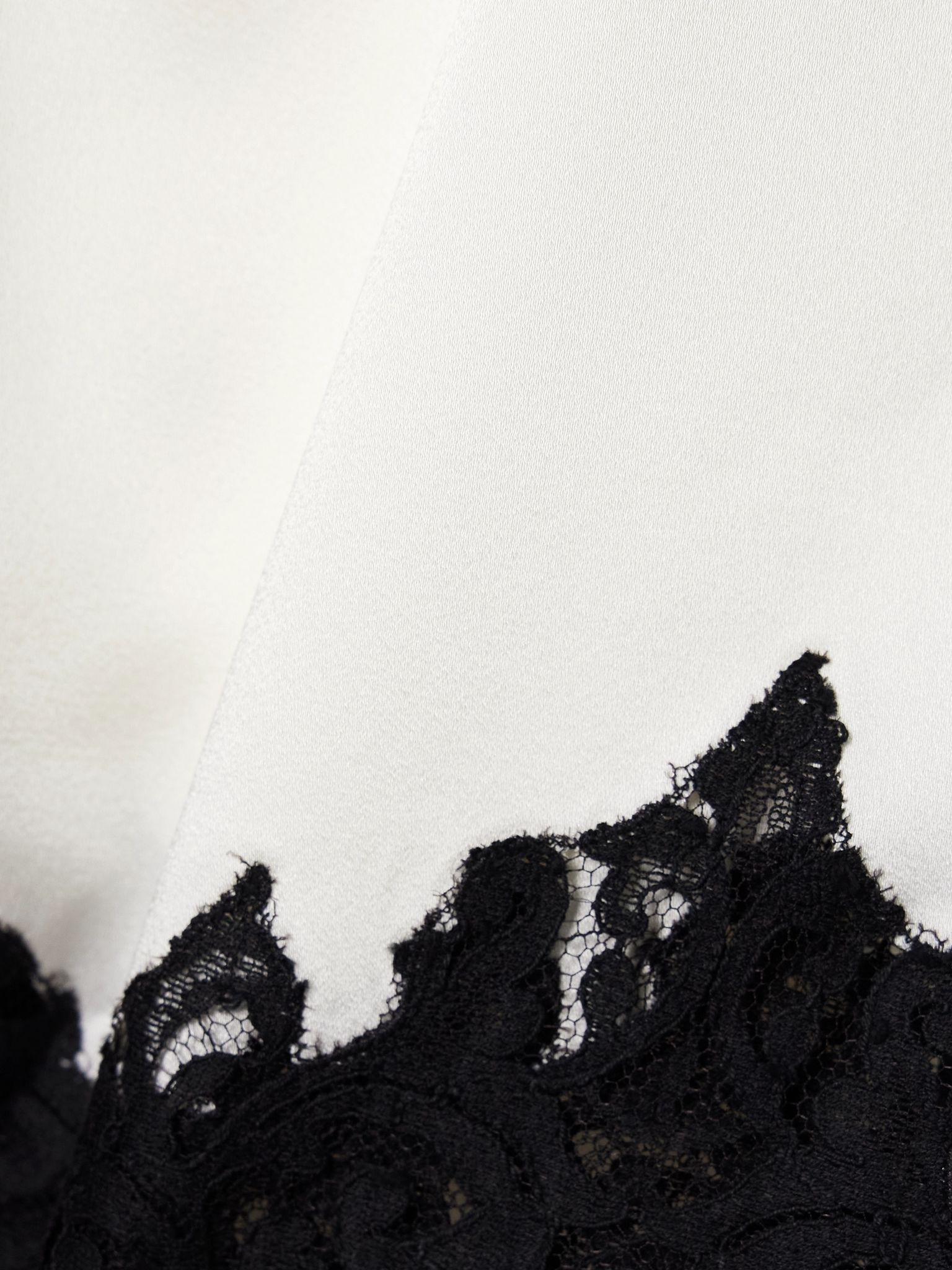 Lace-trimmed satin wrap skirt Off-white - 5