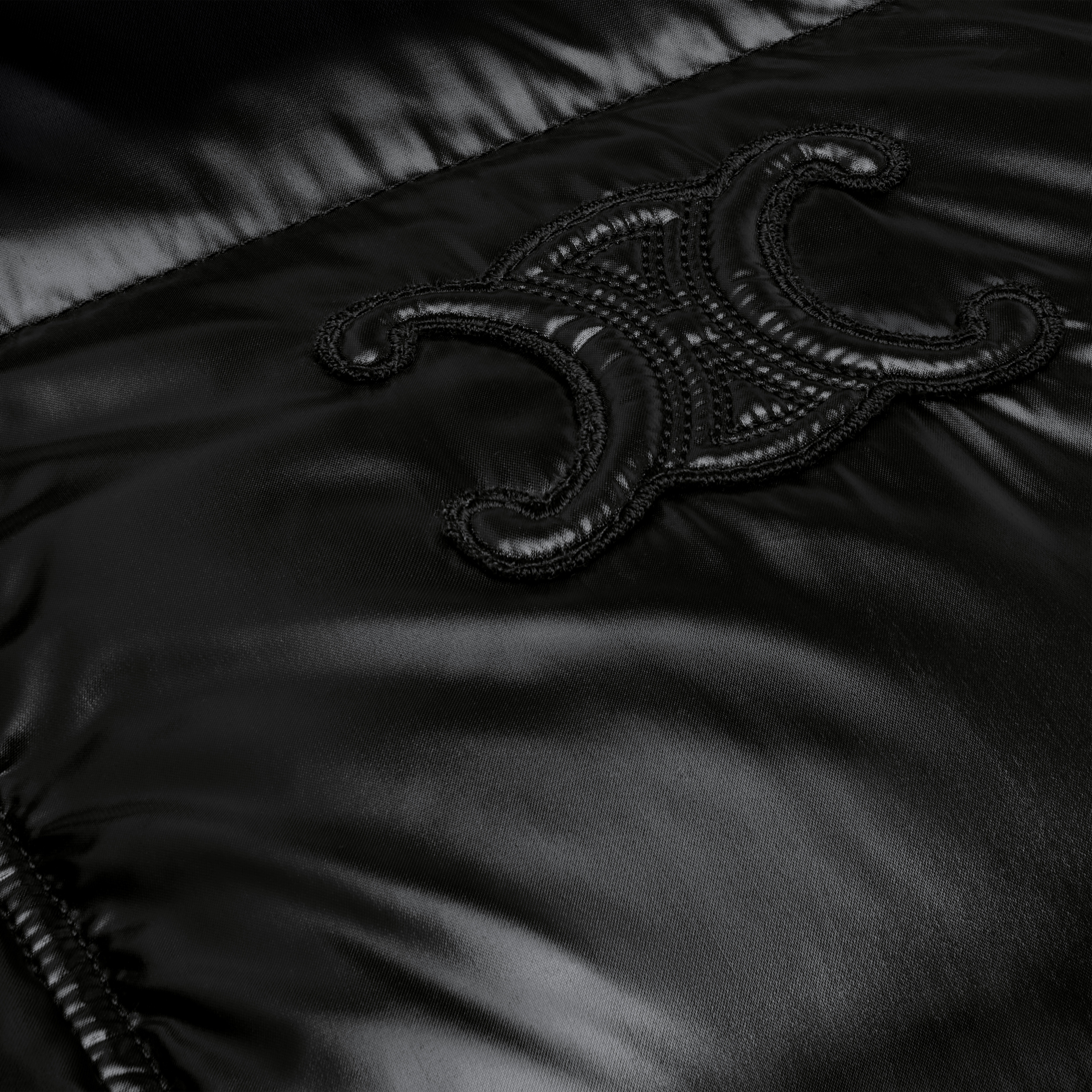 ジャケット CELINE | long triomphe down jacket in lightweight nylon CELINE long triomphe down jacket in lightweight nylon