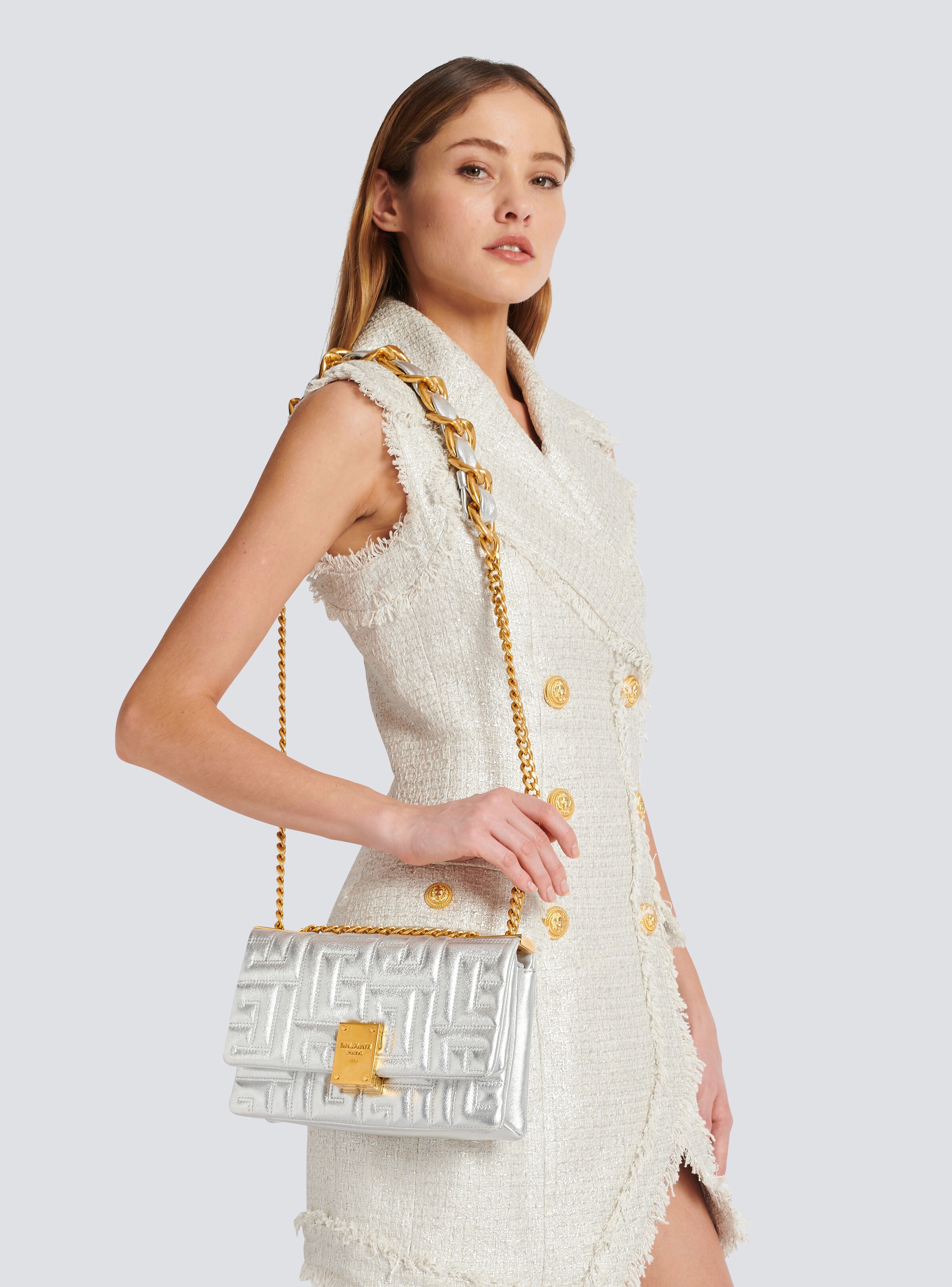 1945 Soft small bag in quilted leather - 8