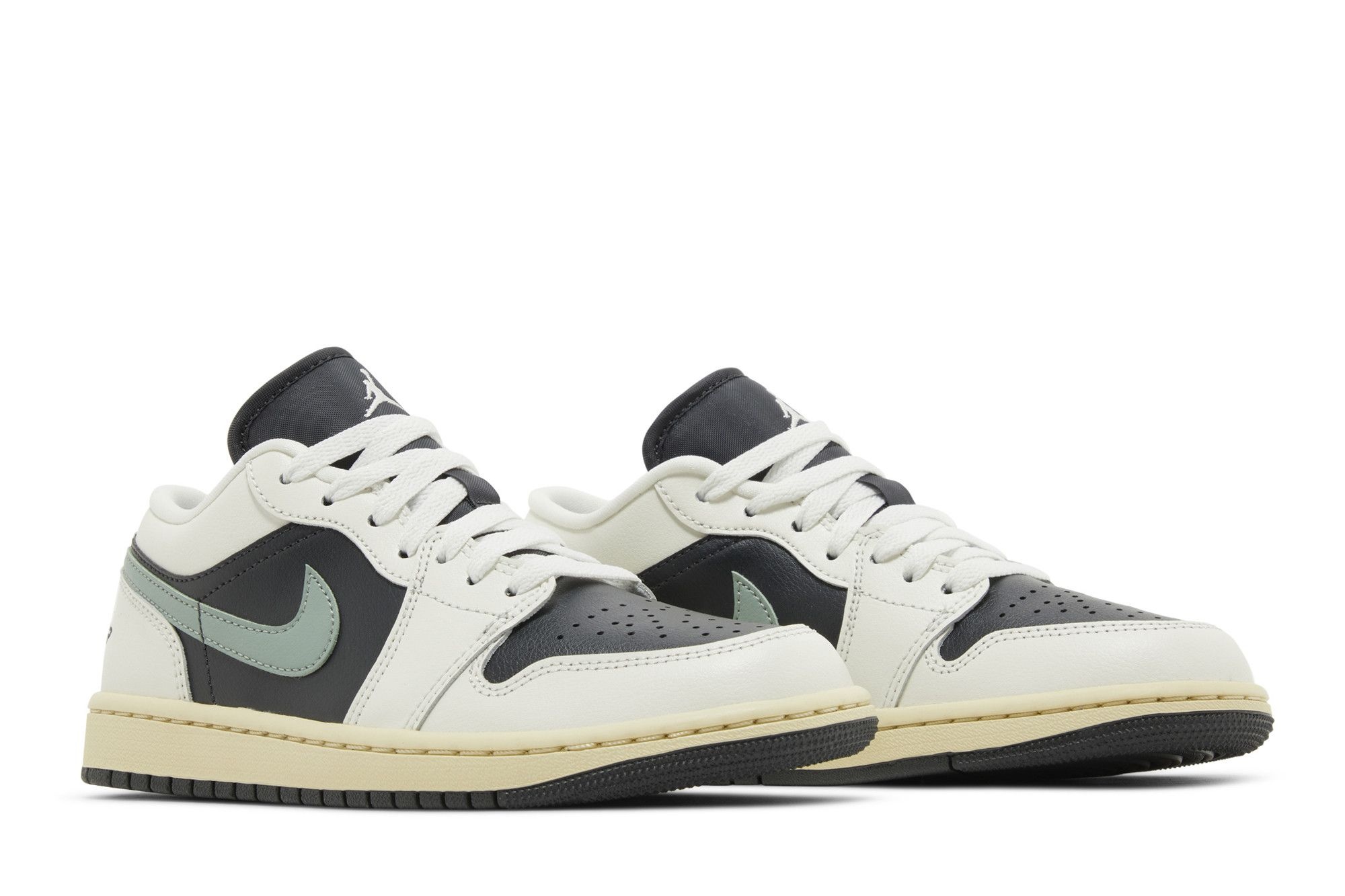 Wmns Air Jordan 1 Low 'Jade Smoke' - 8