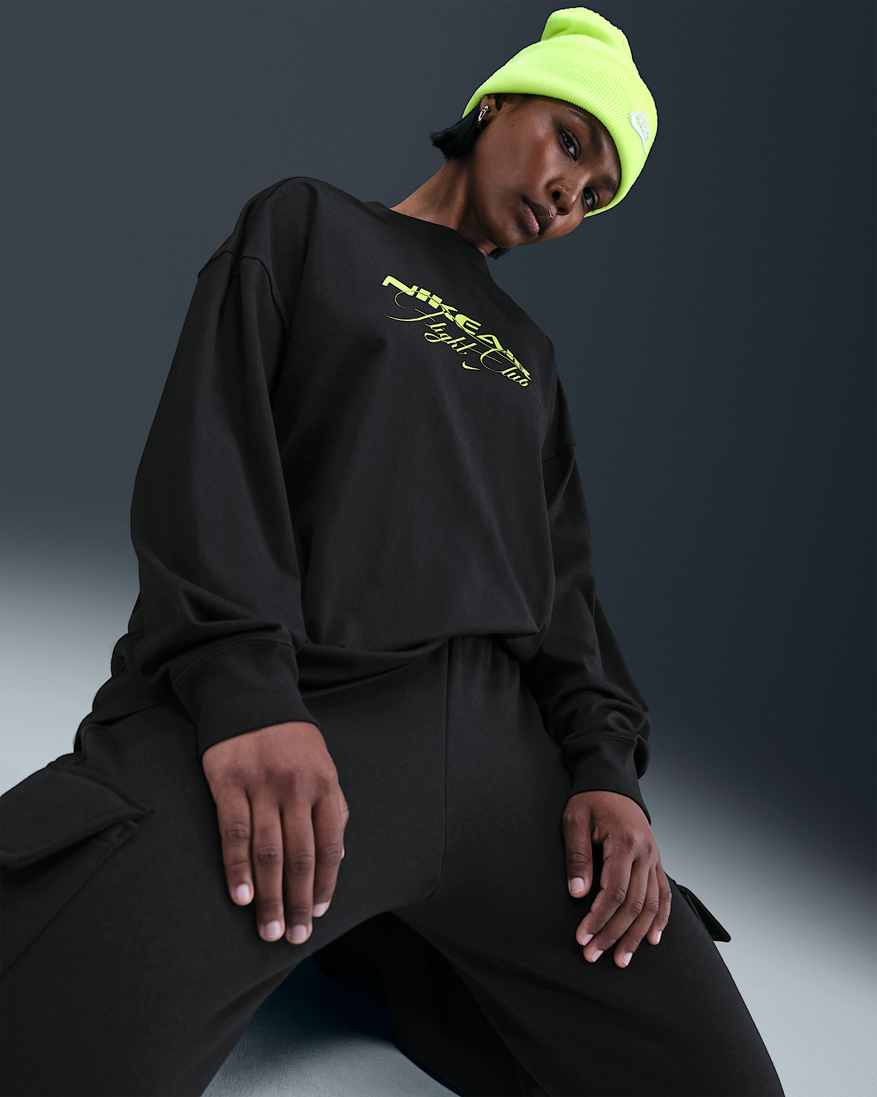 Nike Sportswear Women's Oversized Long-Sleeve T-Shirt - 3