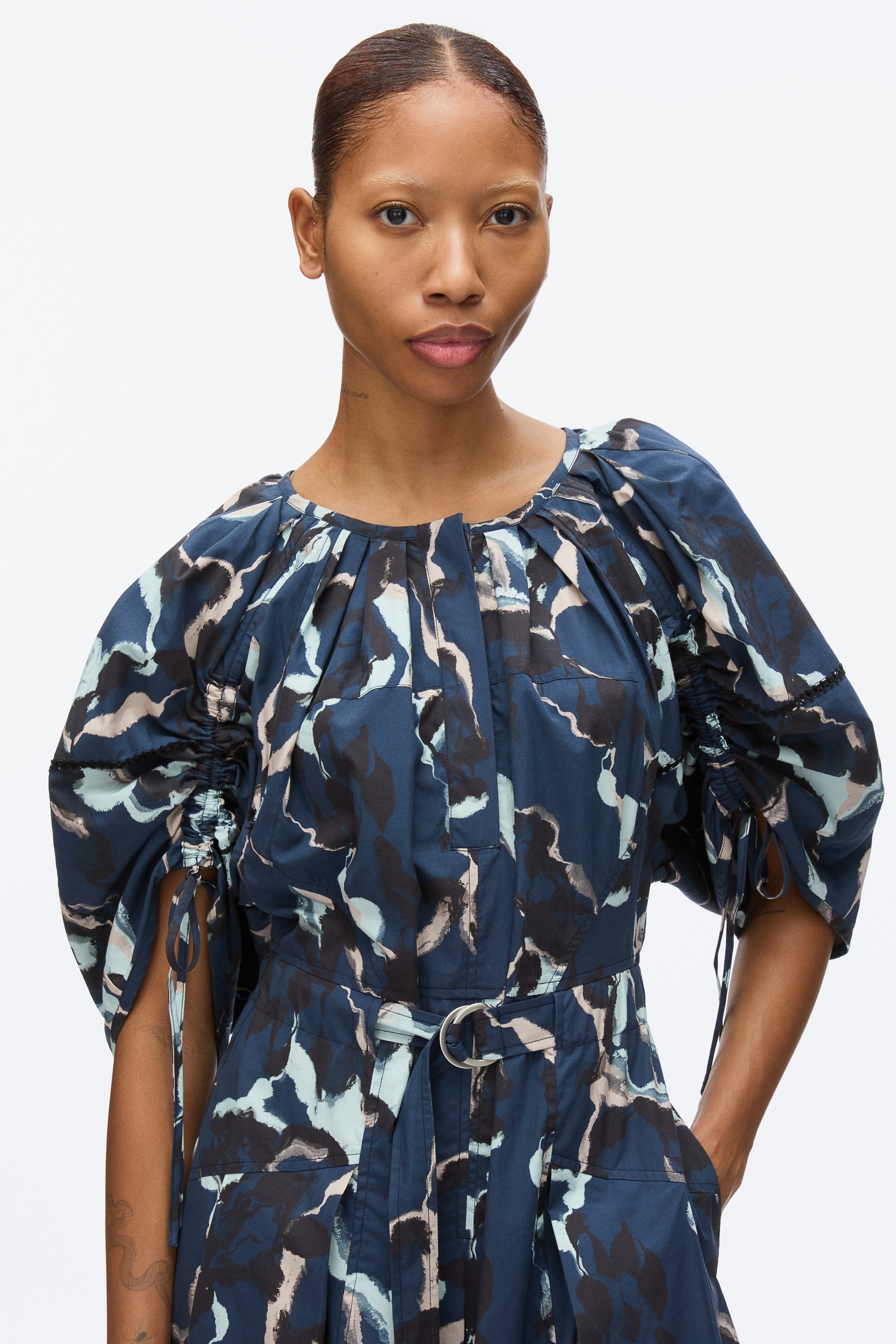 Abstract Vines Gathered Sleeve Dress - 4