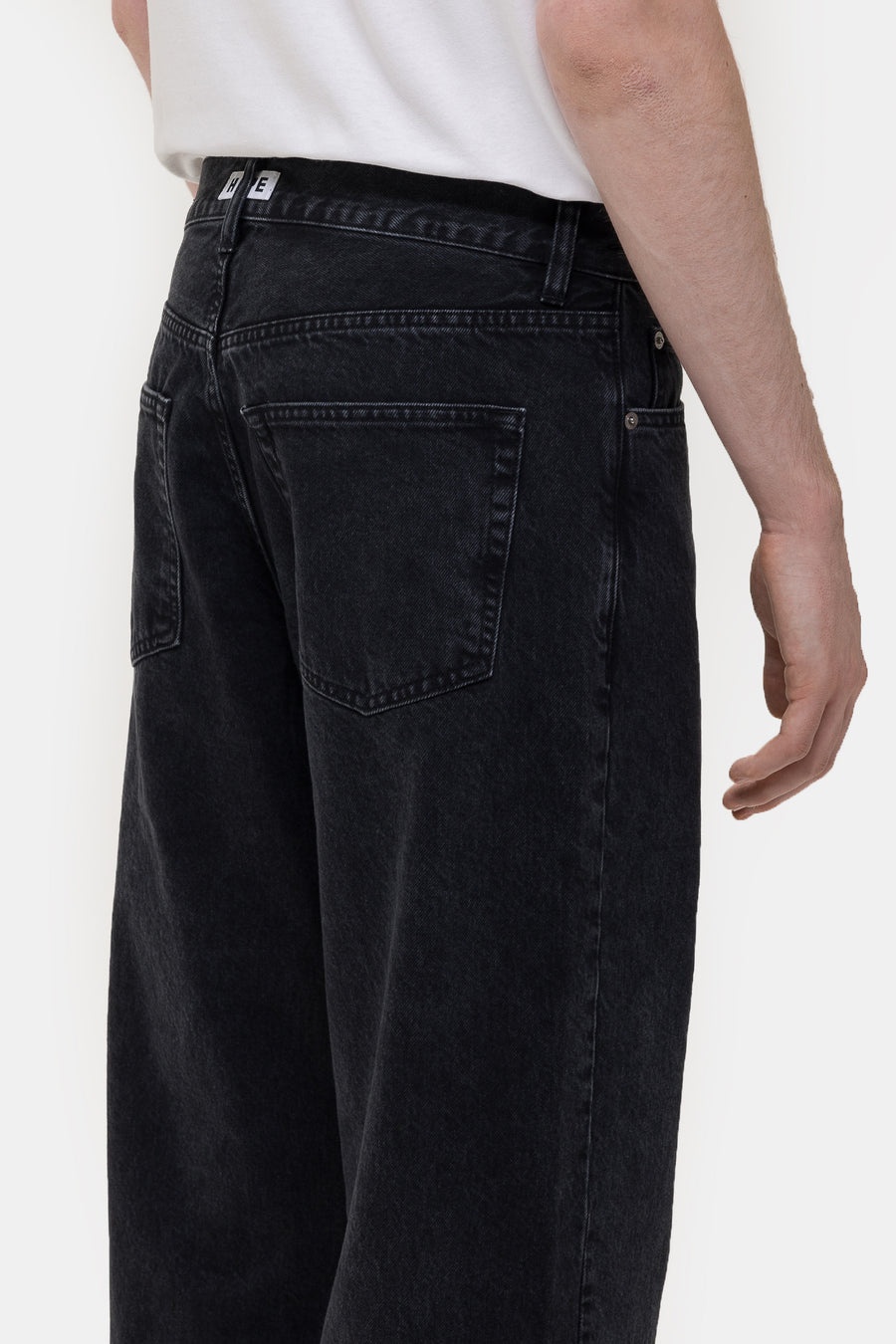Criss Jeans in Black - 5
