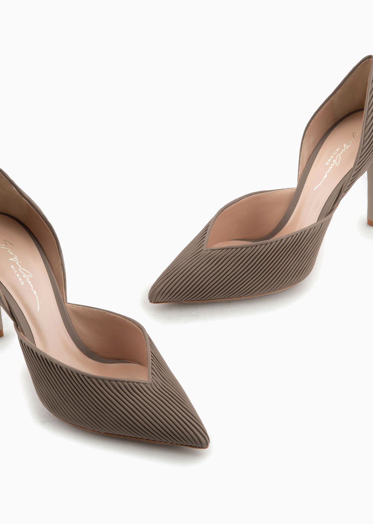 Pleated nappa-leather court shoes with heel - 5
