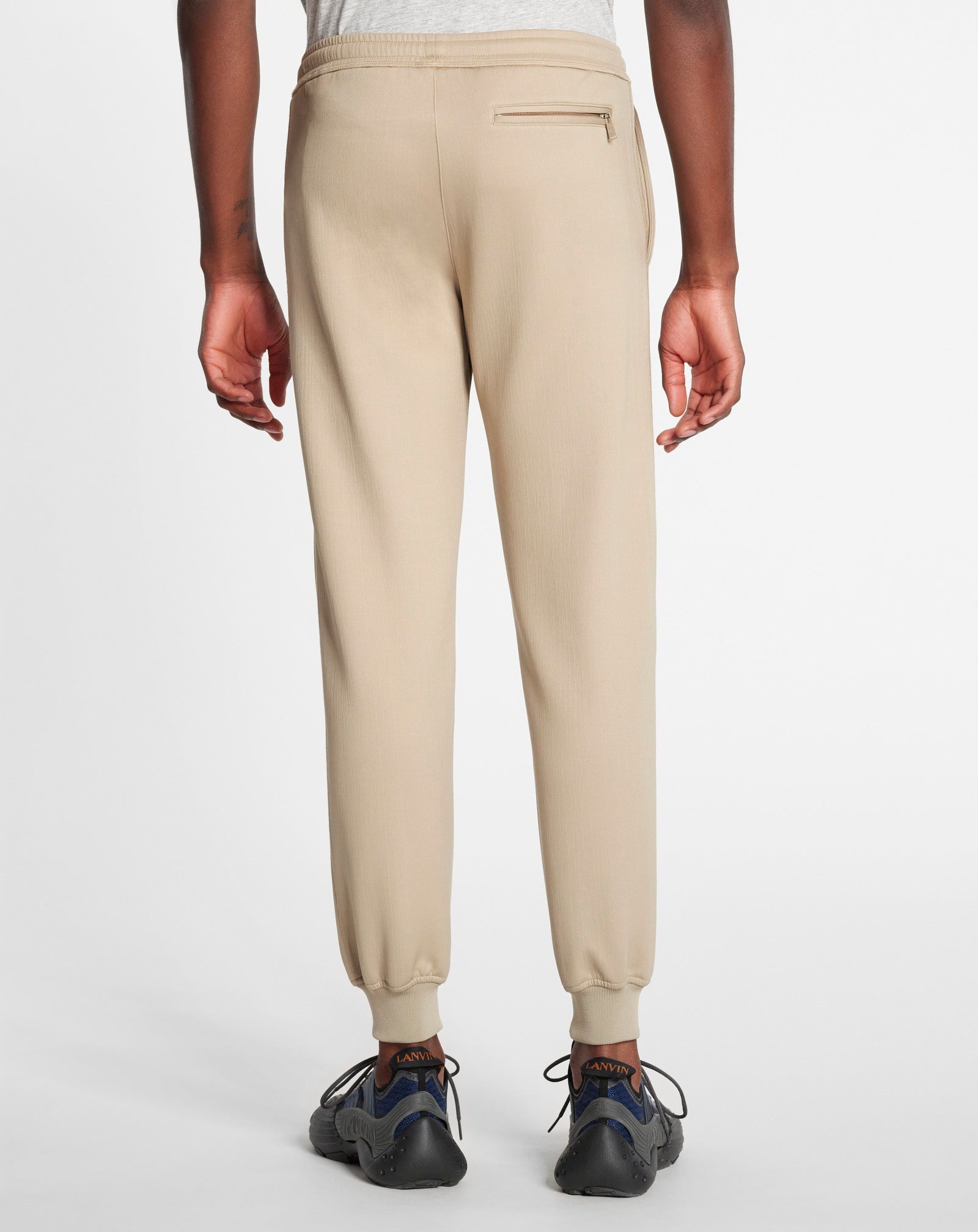 SWEATPANTS WITH EMBROIDERED LANVIN TRIANGLE LOGO - 3