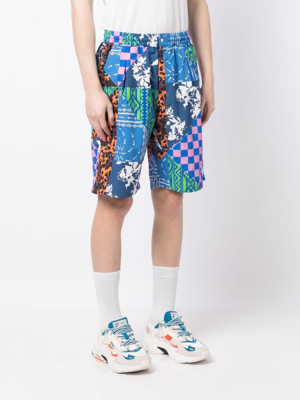 MULTI-PANEL KNEE-LENGTH SHORTS - 3
