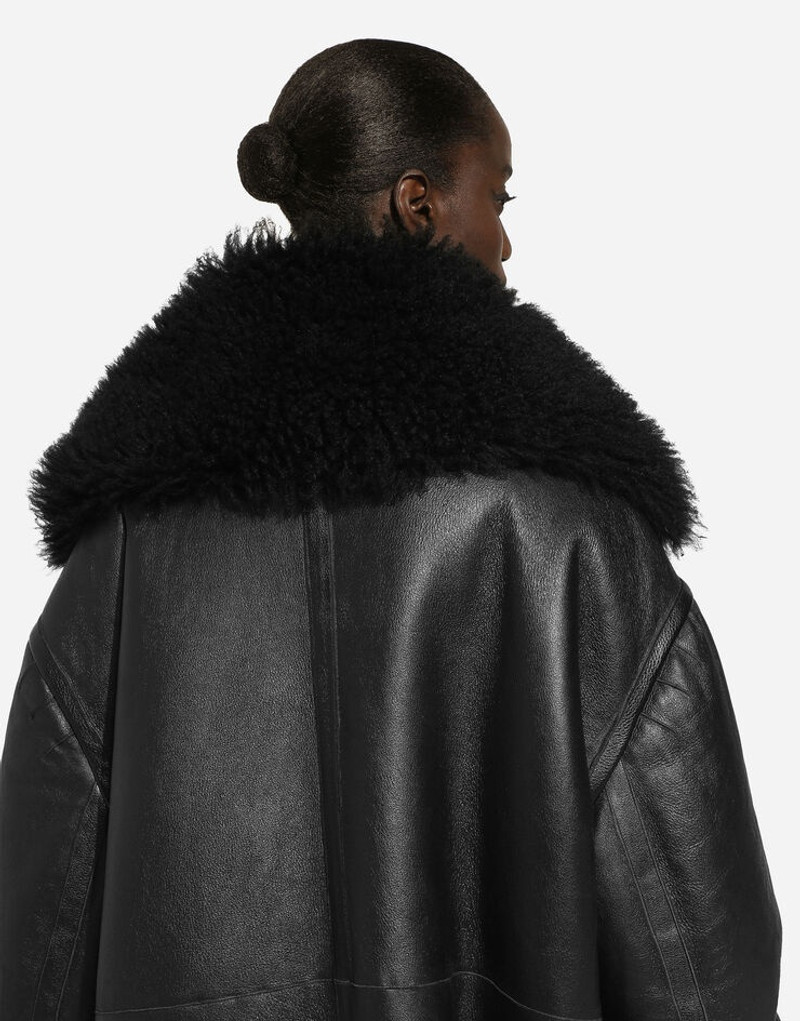 Double-breasted shearling coat 8