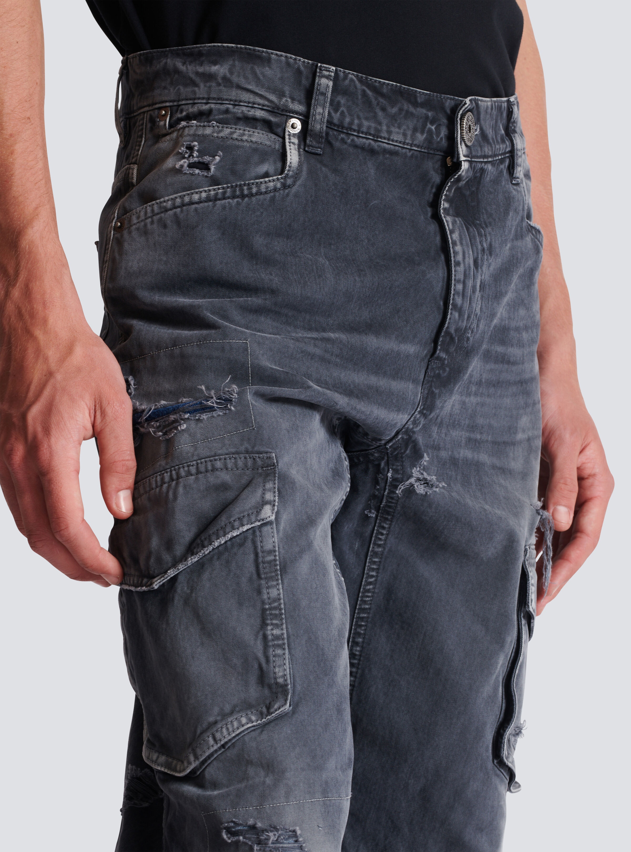 Worn-effect cargo trousers - 6