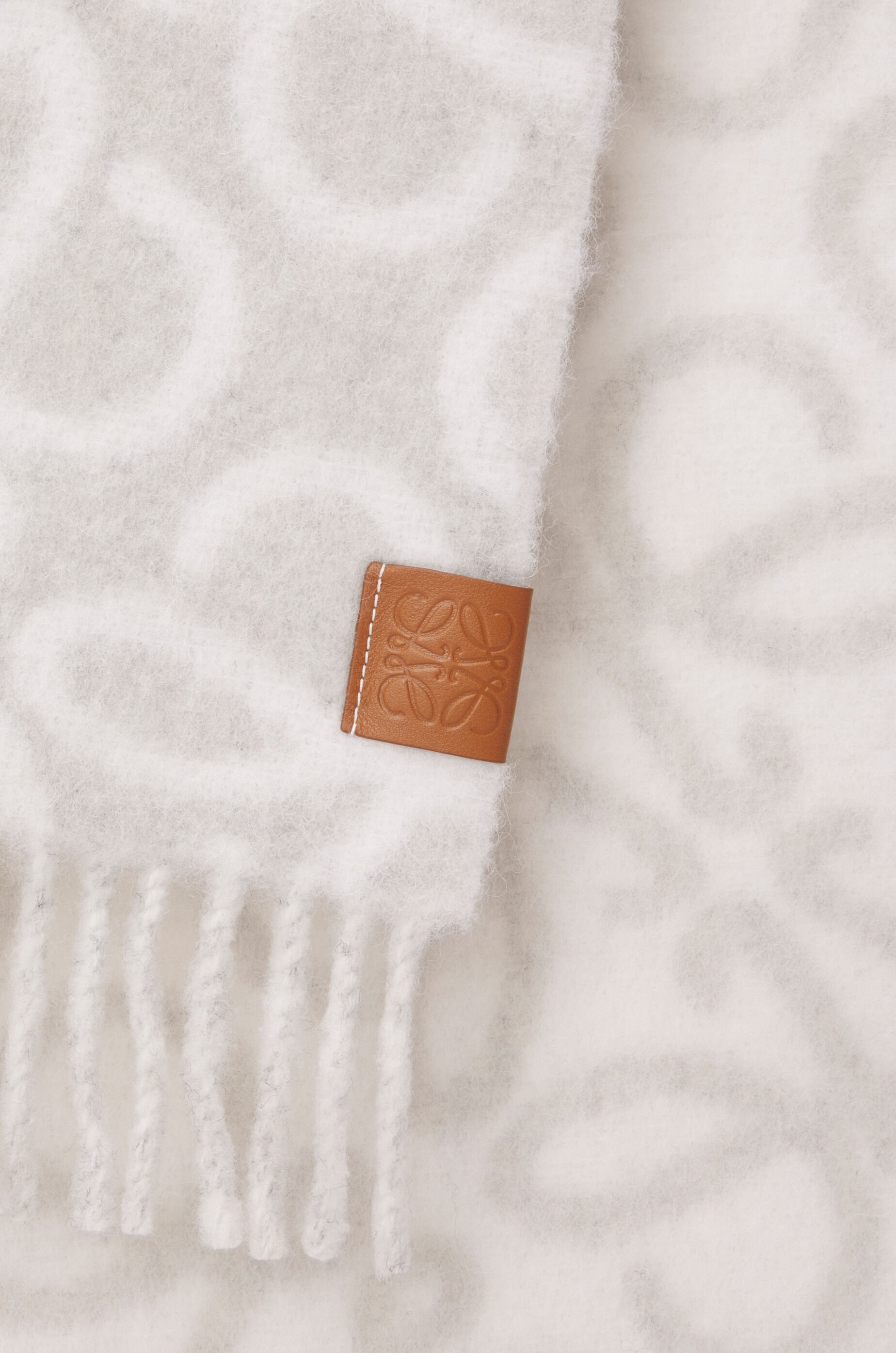 Anagram scarf in alpaca and wool - 5
