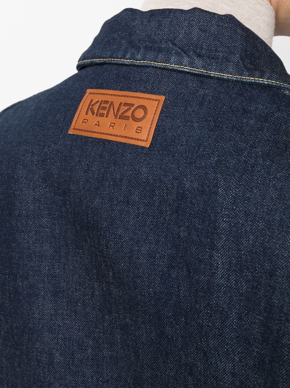 logo-patch denim trucker jacket - 5