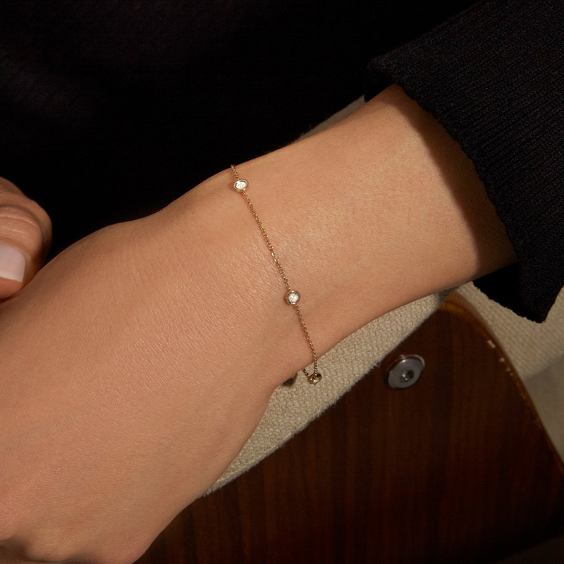 STONE AND STRAND Diamonds By The Dozen Bracelet outlook