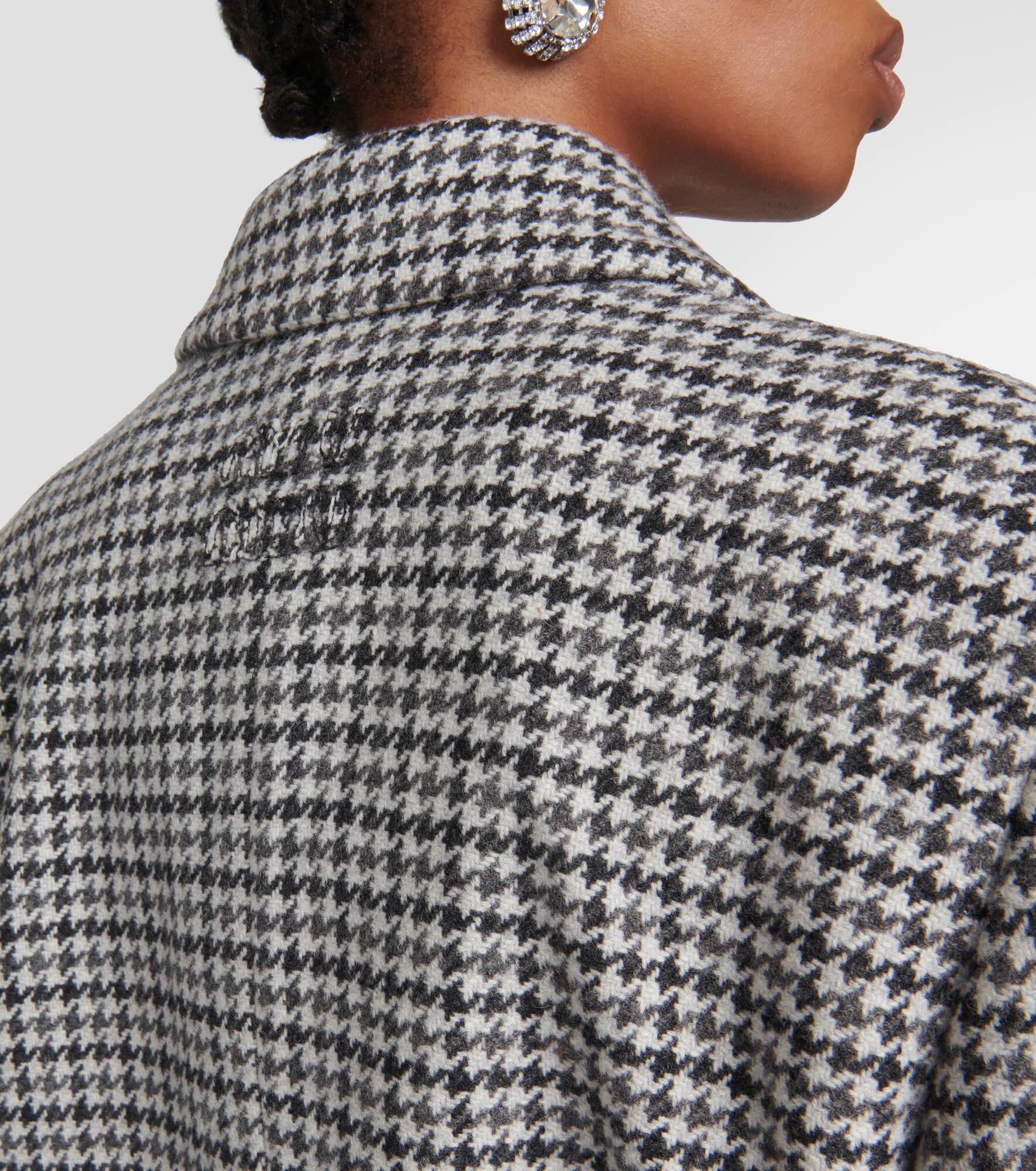 Single-breasted virgin wool coat - 7