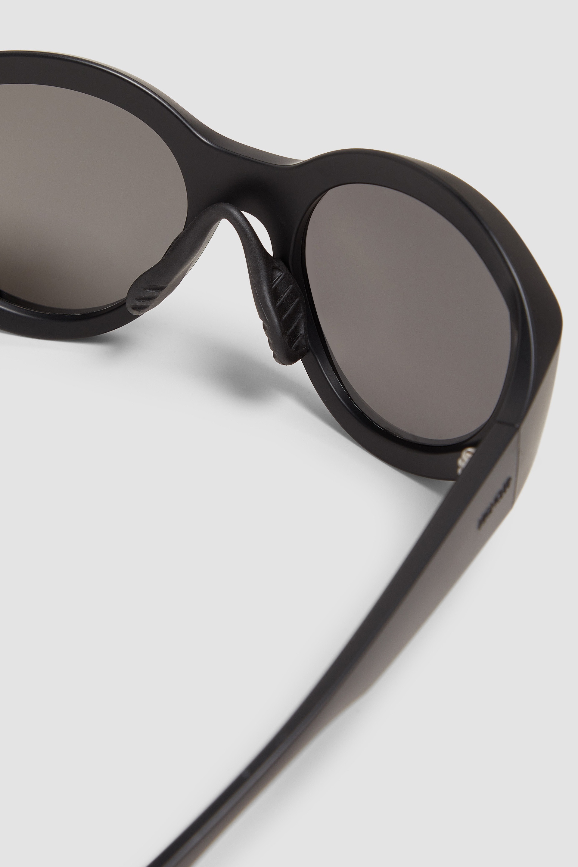 Futuro Round Sunglasses - 5
