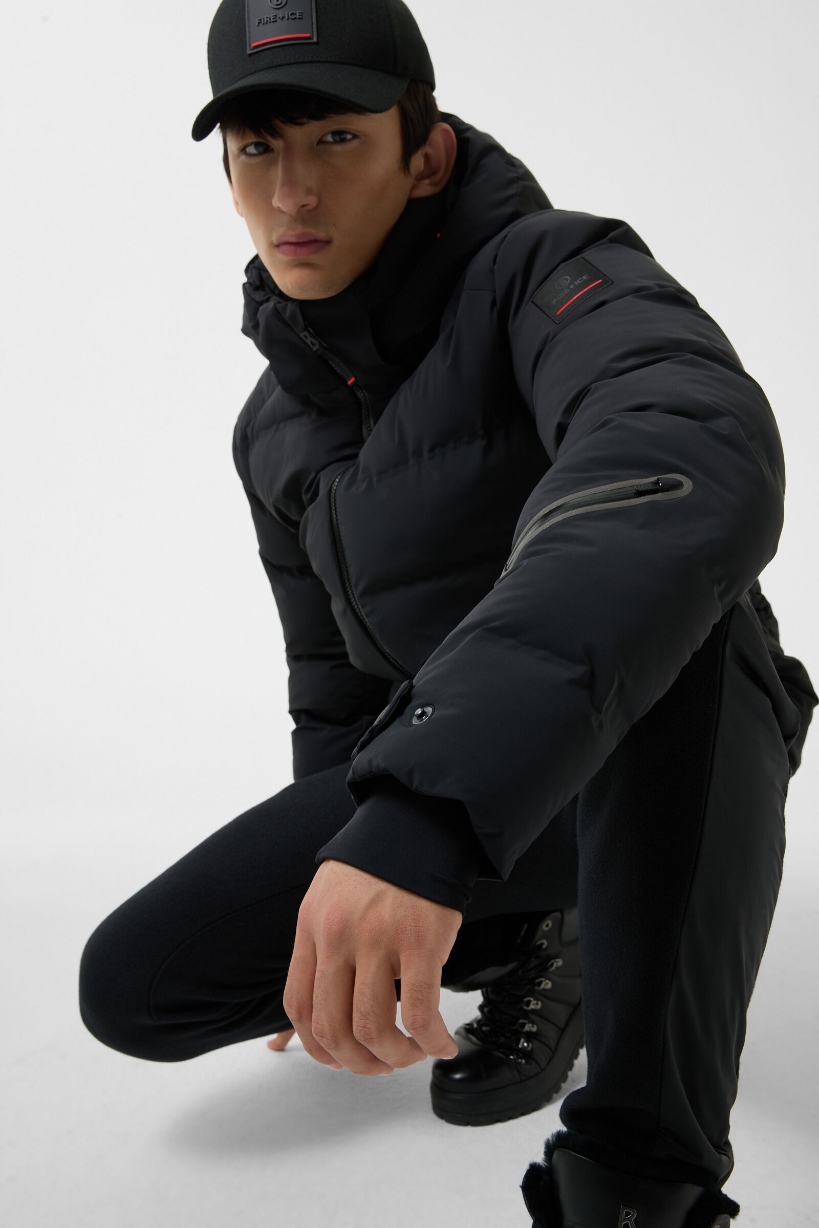Luka Ski jacket in Black - 5
