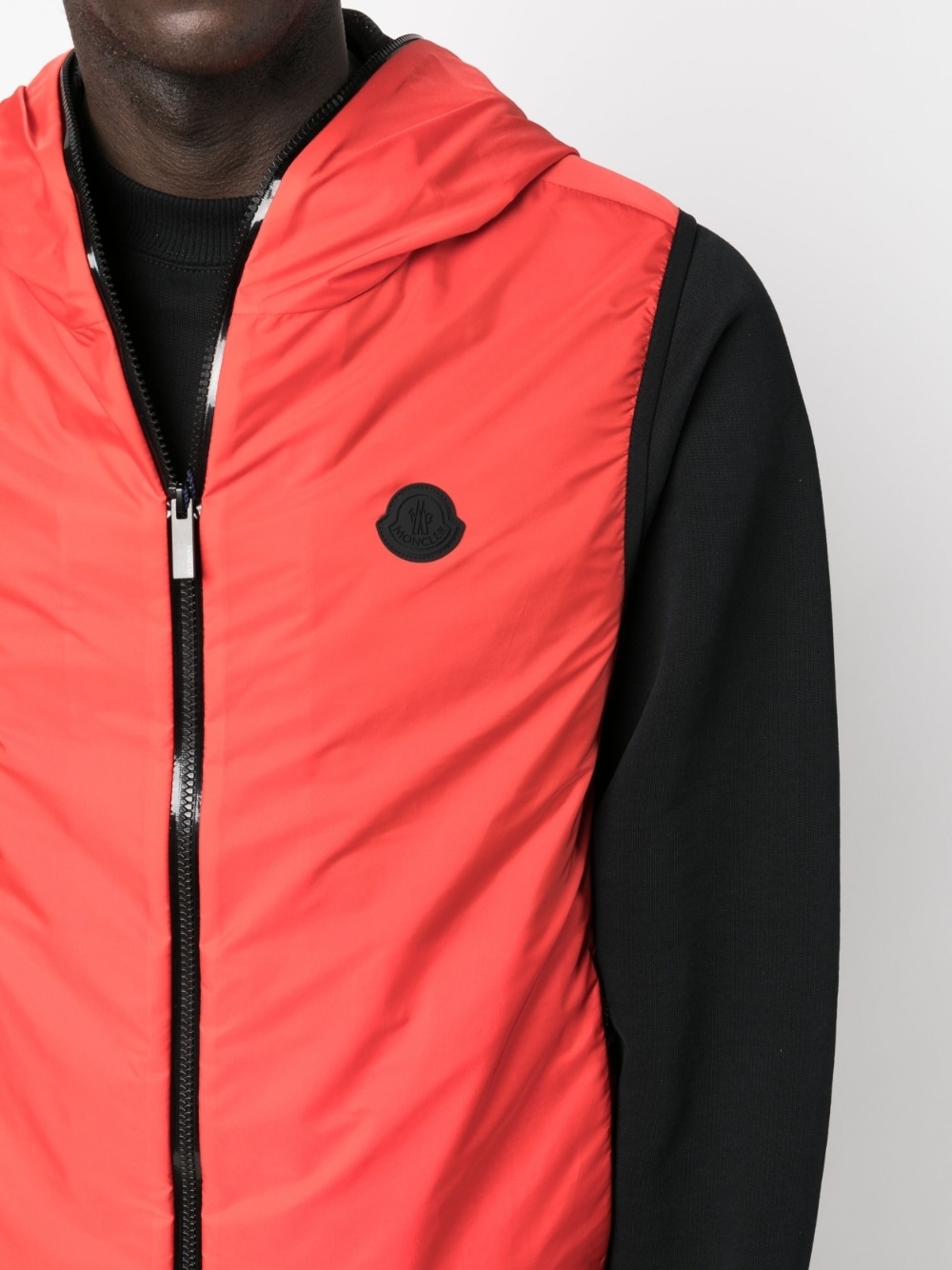 logo-patch sleeveless jacket - 5