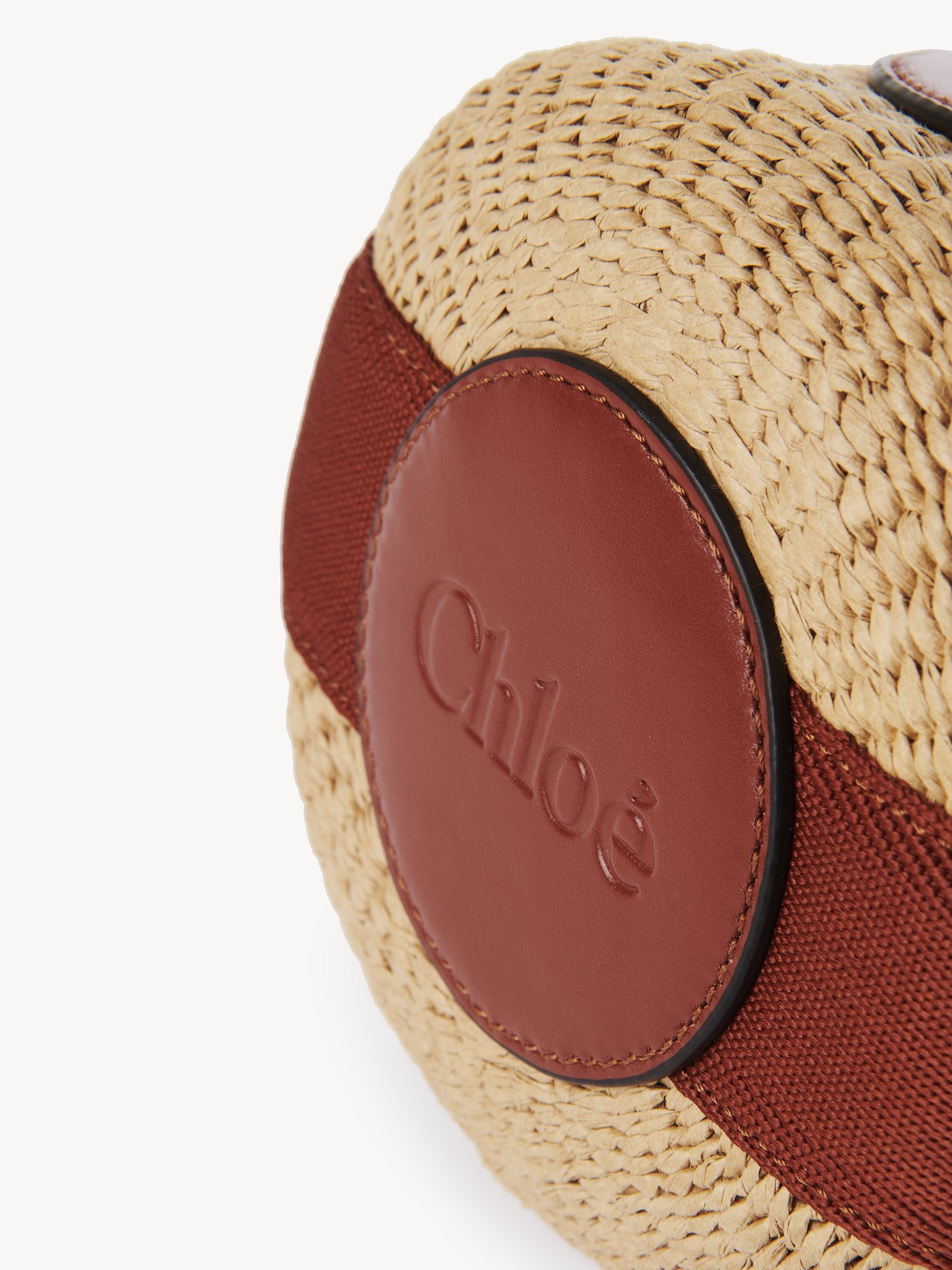 SMALL HORSE MEDAL BASKET IN NATURAL FIBERS - 6