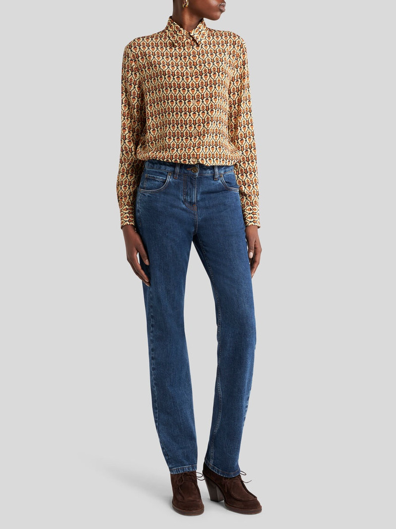 JEANS WITH EMBROIDERED REAR LOGO 6
