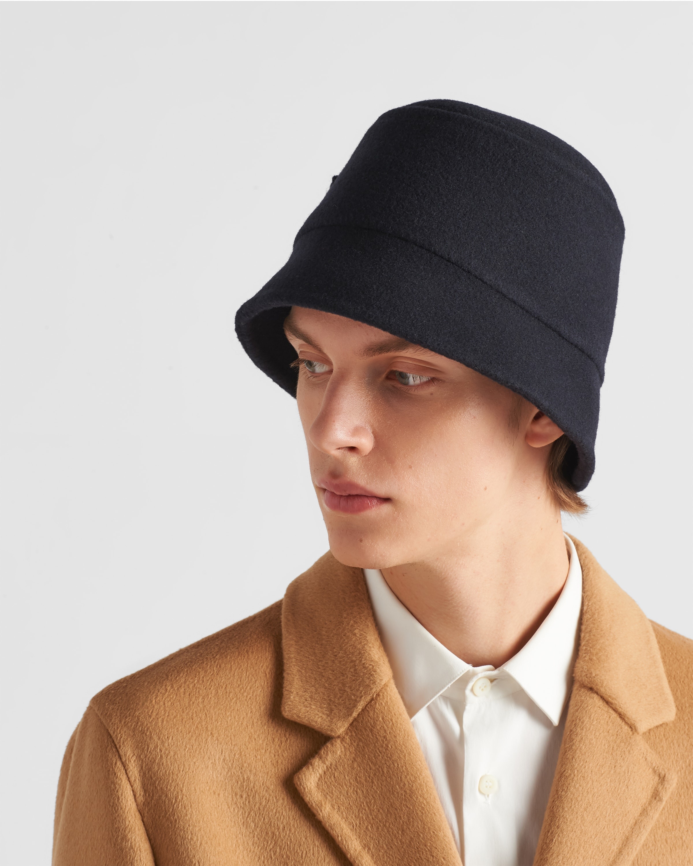 Velour cloth bucket hat - 2