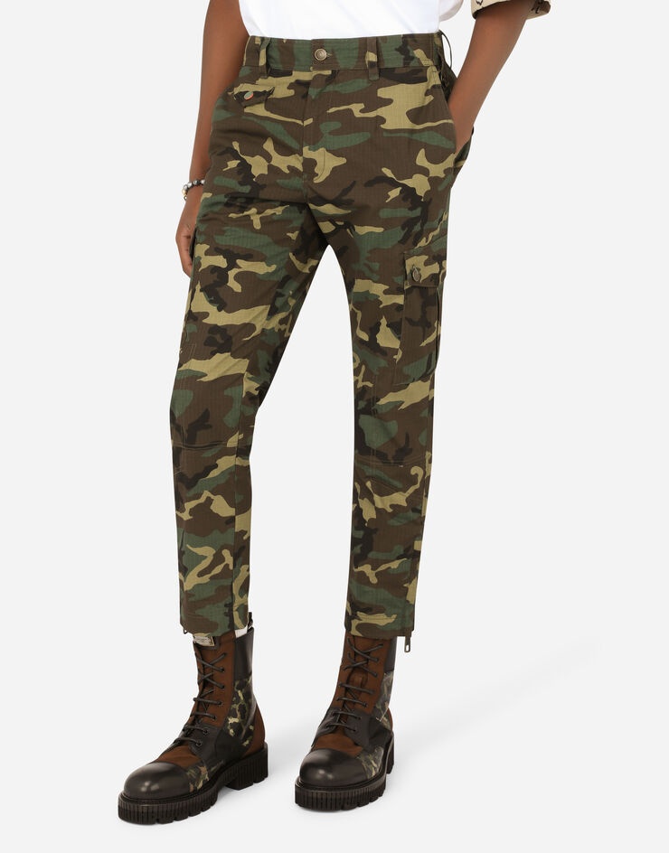 Cotton cargo pants with camouflage print - 4