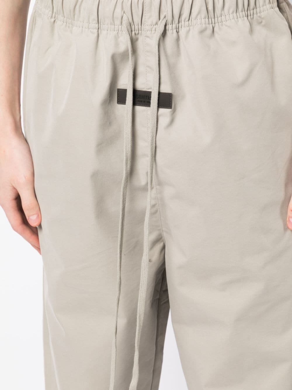 logo-patch straight-leg trousers - 5