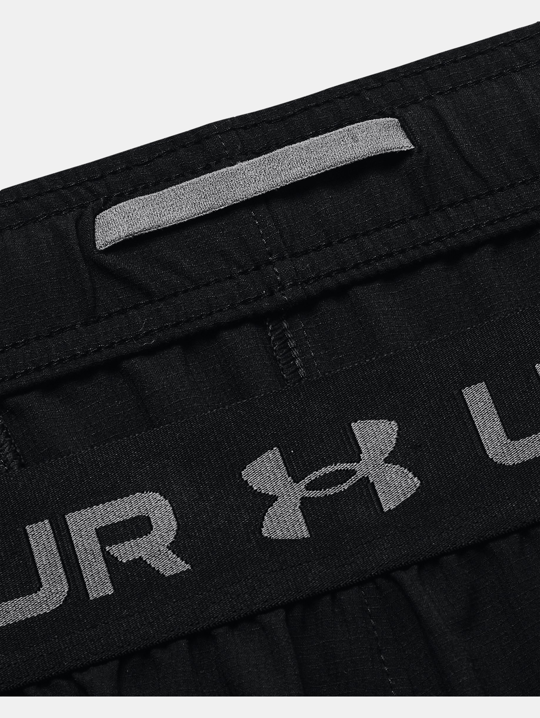 UA Vanish Woven Snap - 9