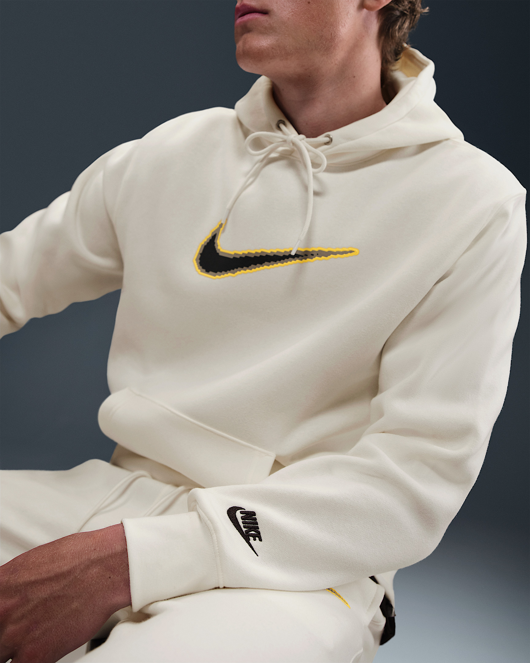 Nike Sportswear Club Men's Fleece Hoodie - 3