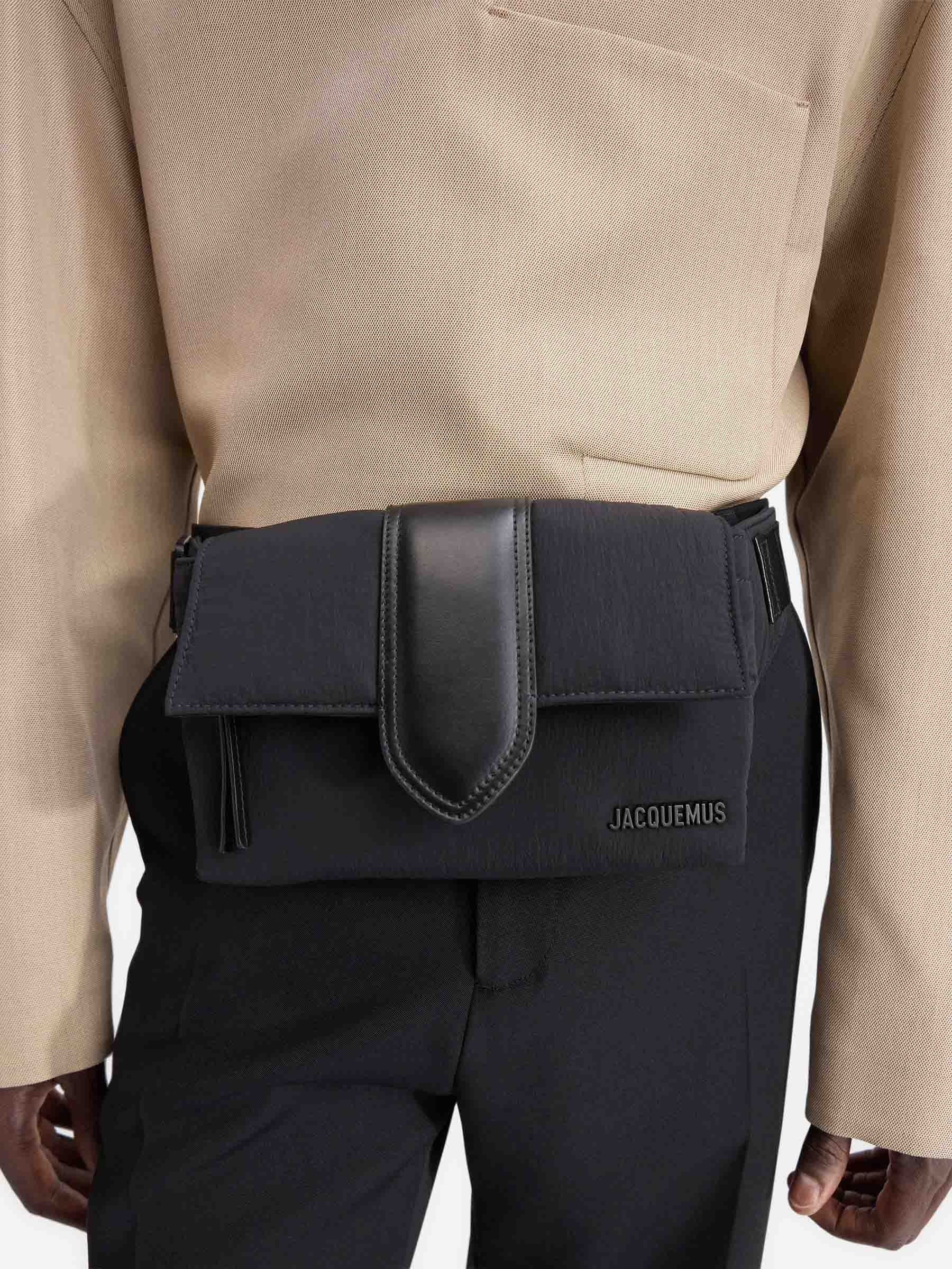 【関税＆送料込み】Jacquemus La Banane Bambino Waist Bag JACQUEMUS LA BANANE BAMBINO WAIST BAG | santaeulalia