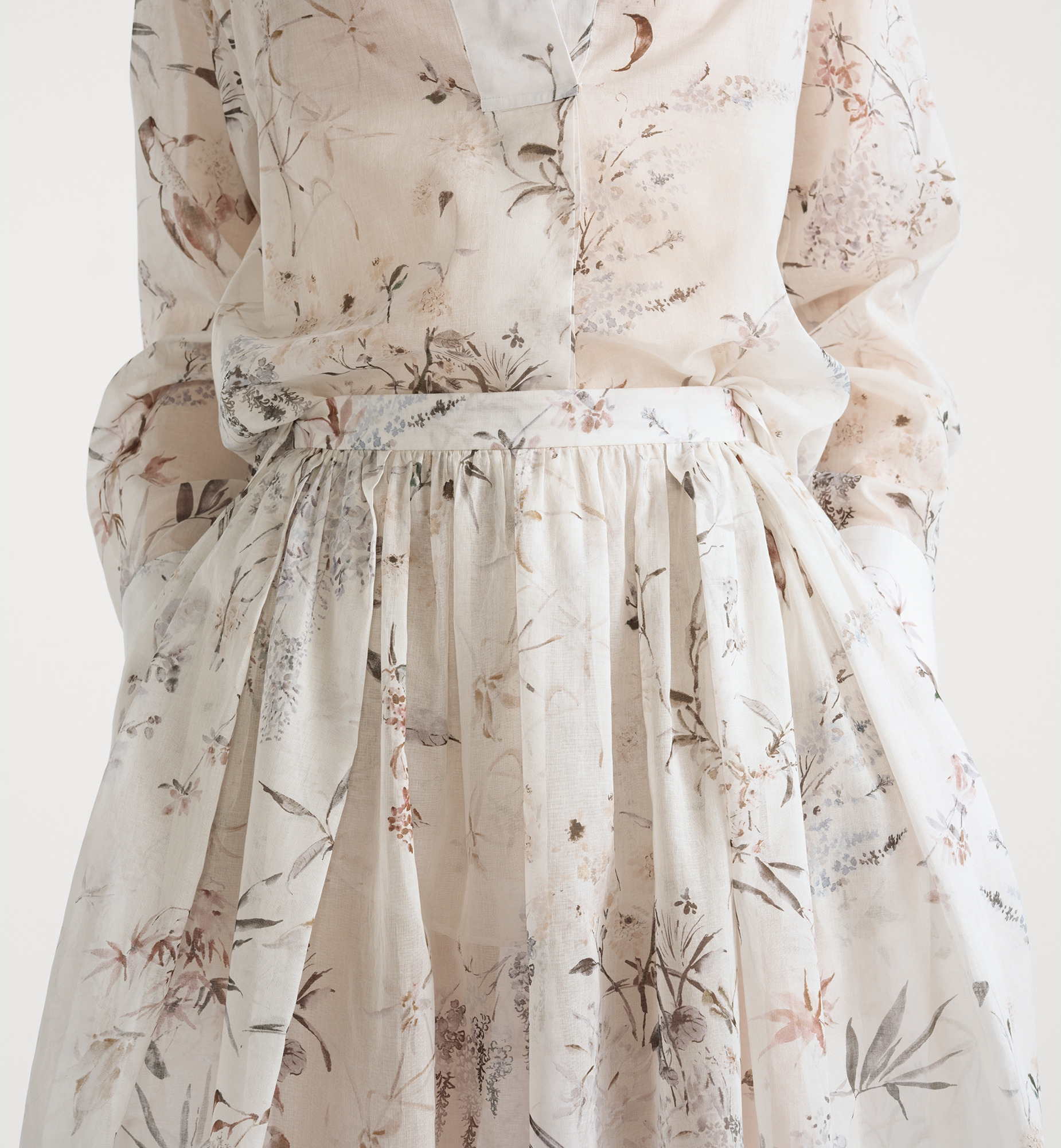 Mid-Length Flared Skirt - 4