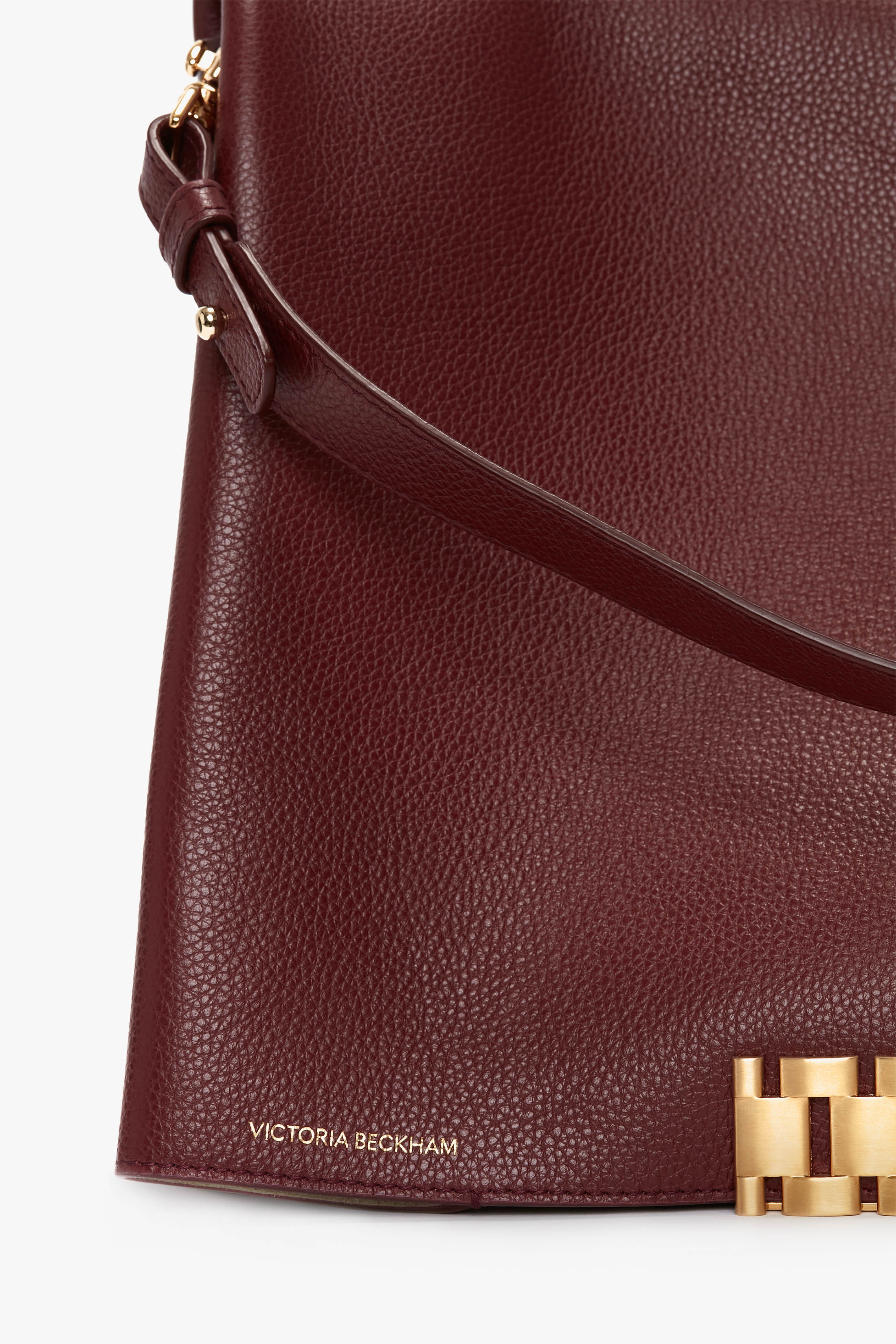Jumbo Chain Pouch In Bordeaux - 6