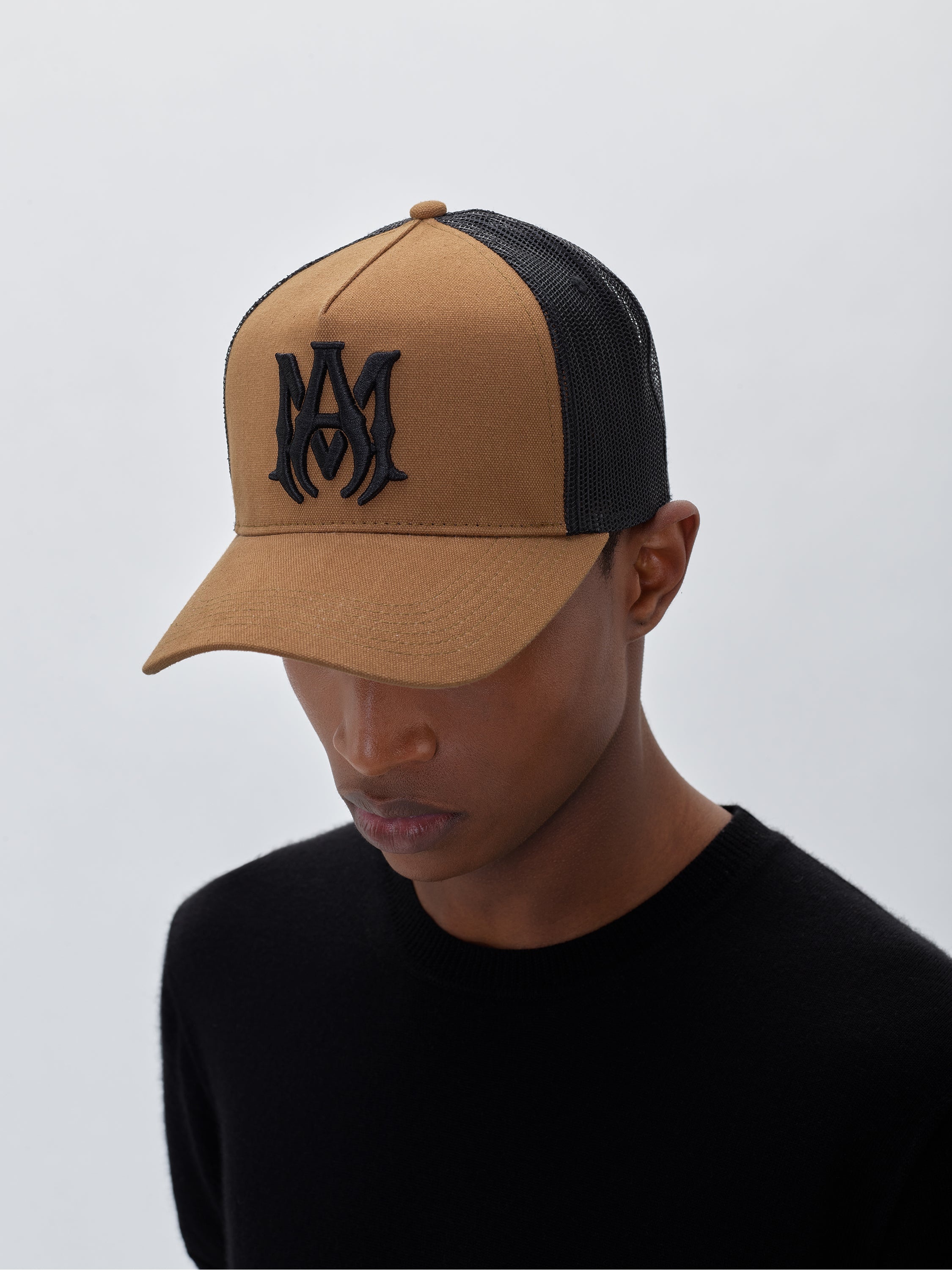 M.A. TRUCKER - 5