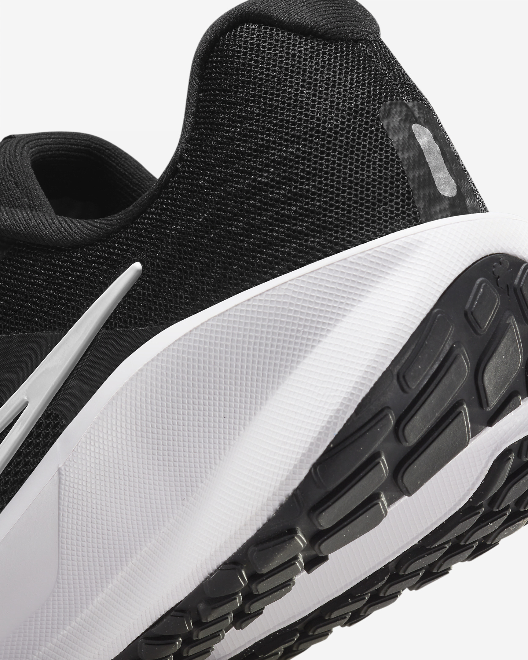 Nike Downshifter 13 Women's Road Running Shoes - 9