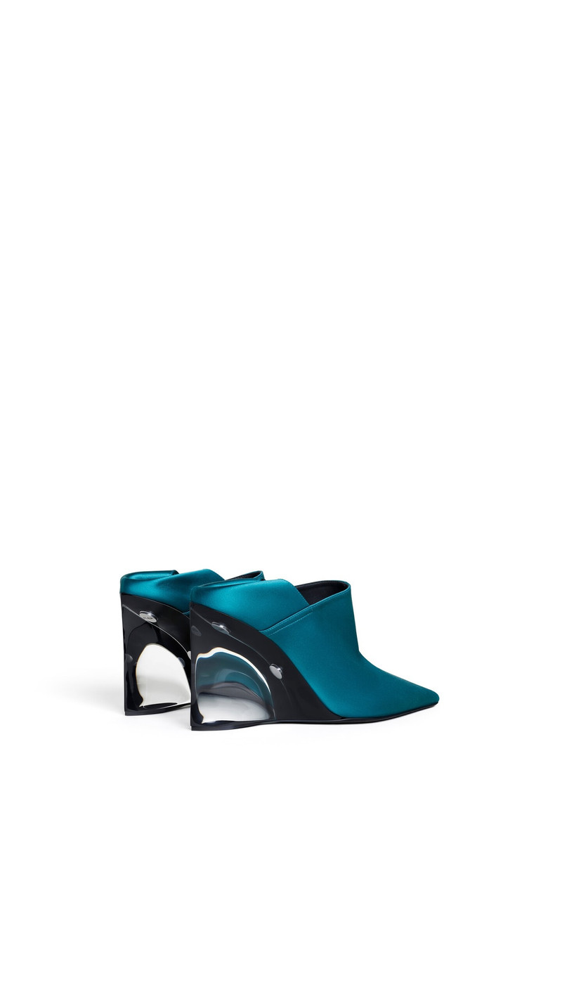 INVISIBLE MULES IN SATIN 3