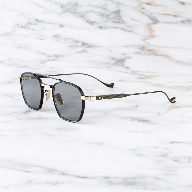 CUTLER AND GROSS CRANLEY 1425 AVIATOR SUNGLASSES outlook