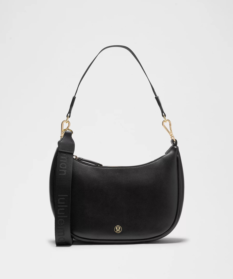 City Essentials Small Shoulder Bag 3L *Smooth Leather Alternative 1