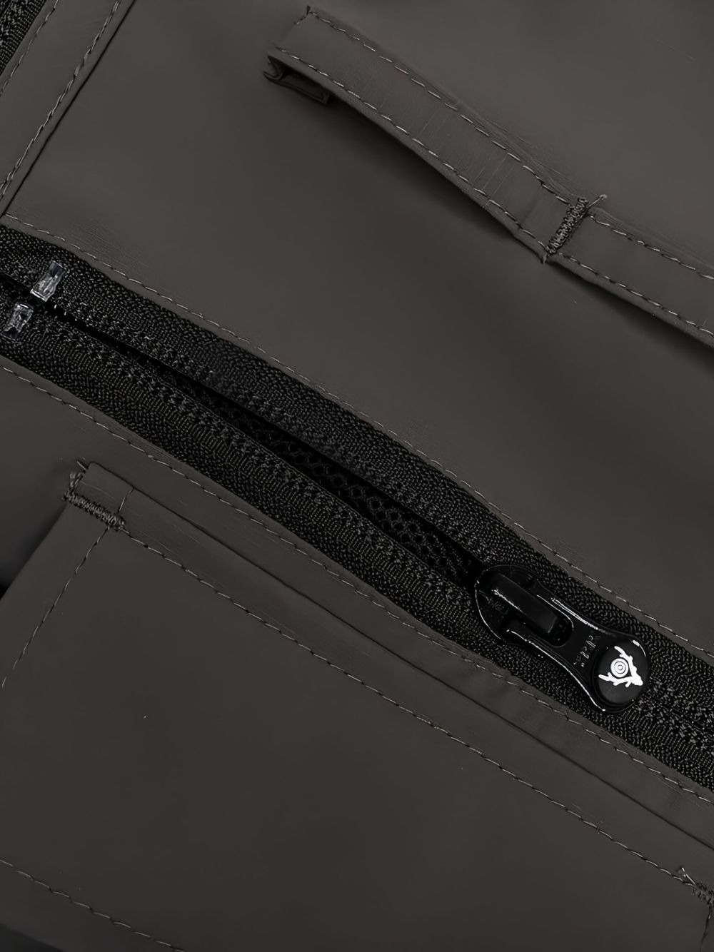multi-pocket zipped jacket - 3