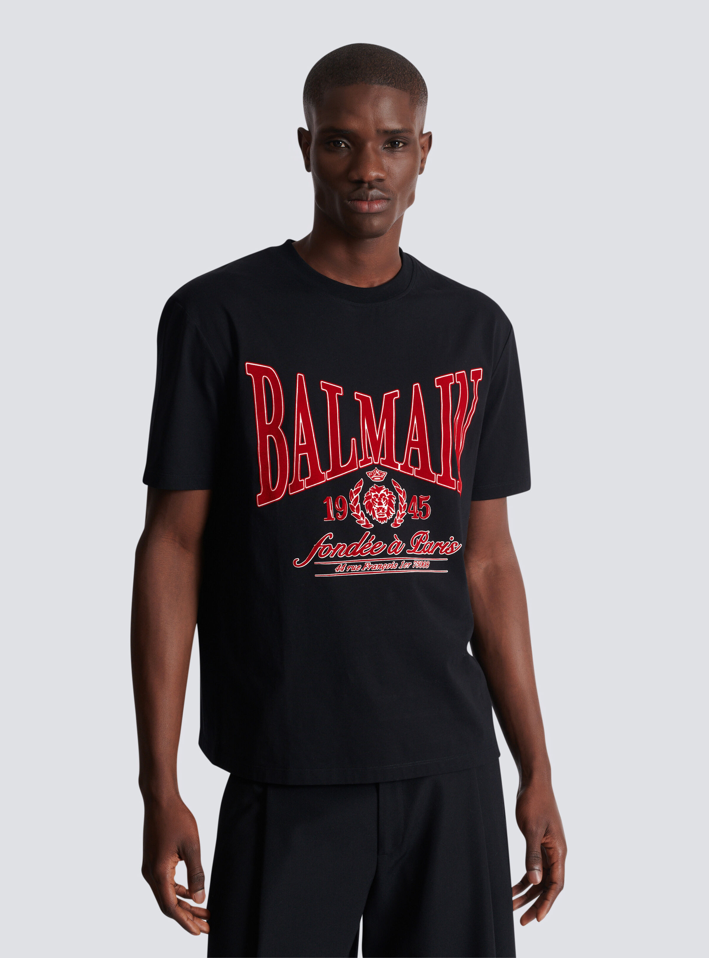 Short-sleeved T-shirt with flocked Balmain College print - 6