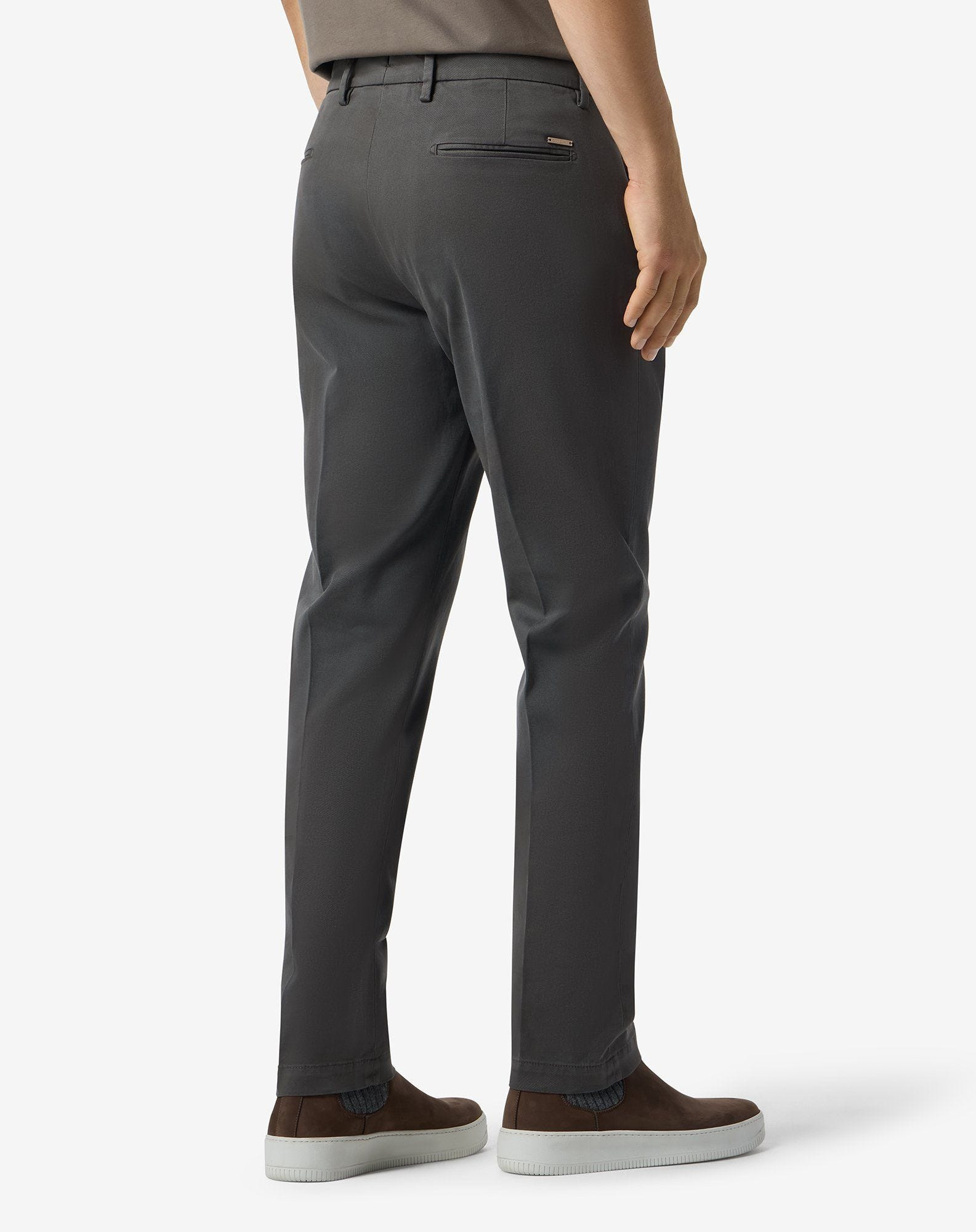 Anthracite grey garment-dyed stretch cotton trousers - 4
