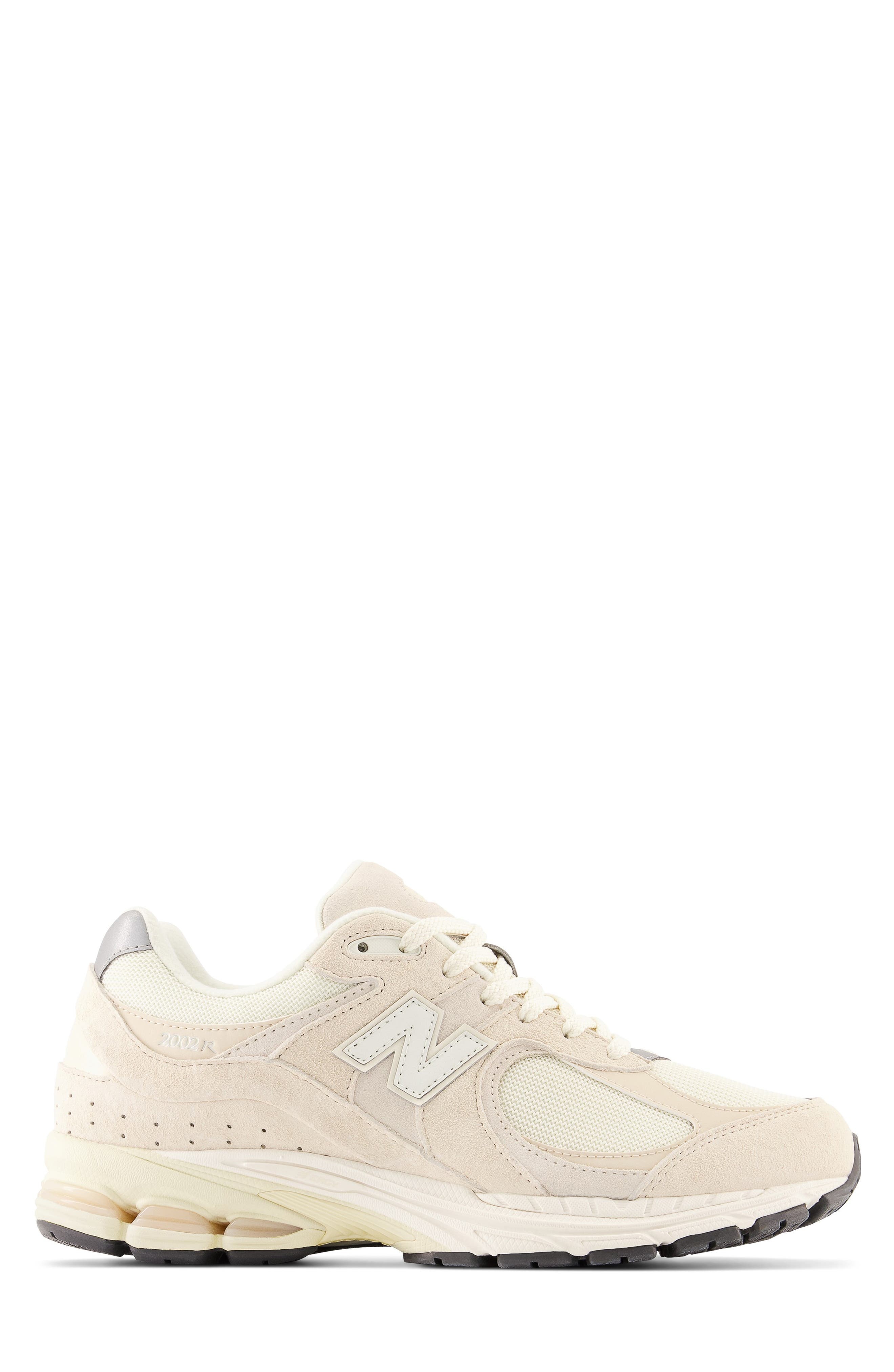 2002R Sneaker - 2