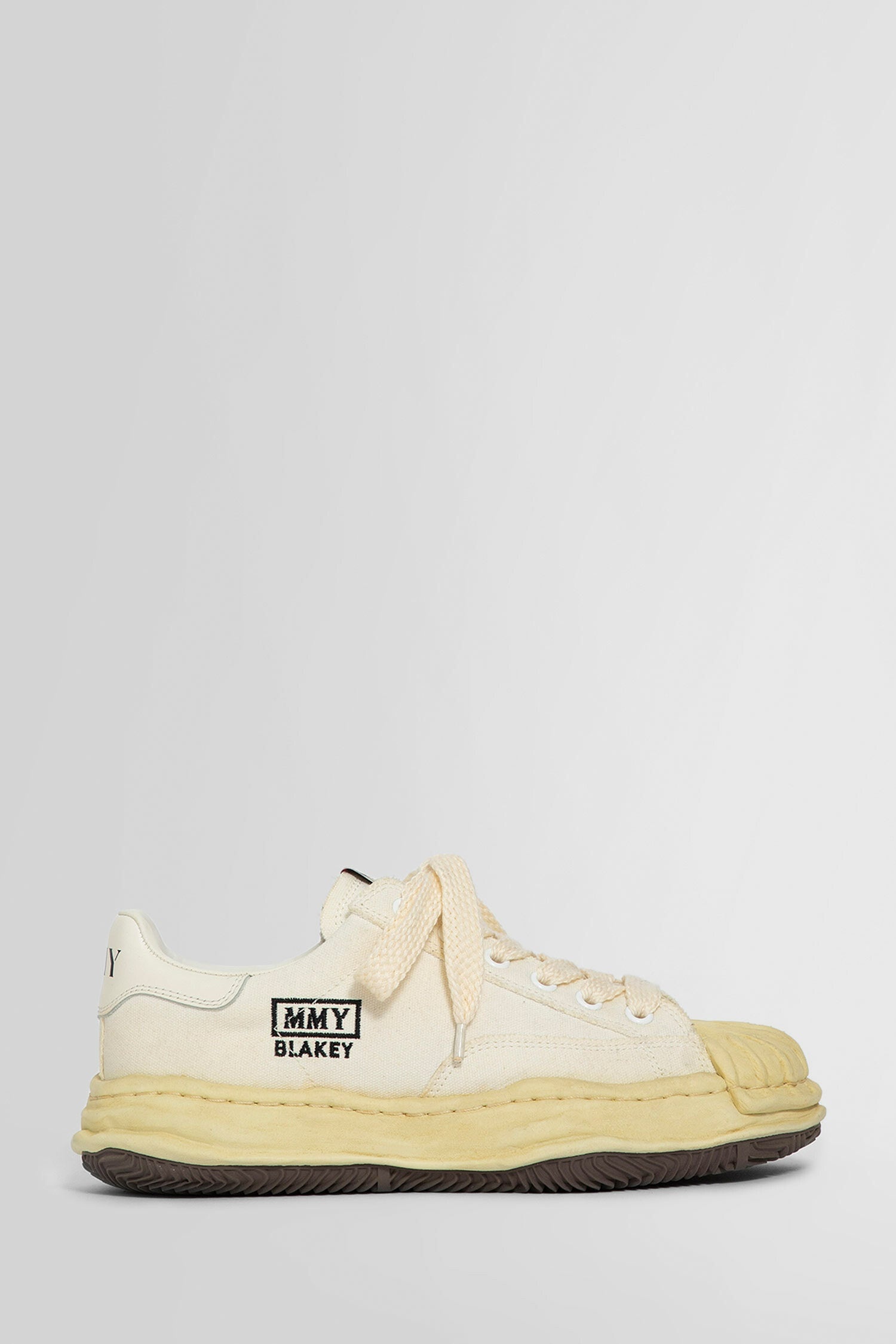 MAISON MIHARA YASUHIRO UNISEX WHITE SNEAKERS - 1