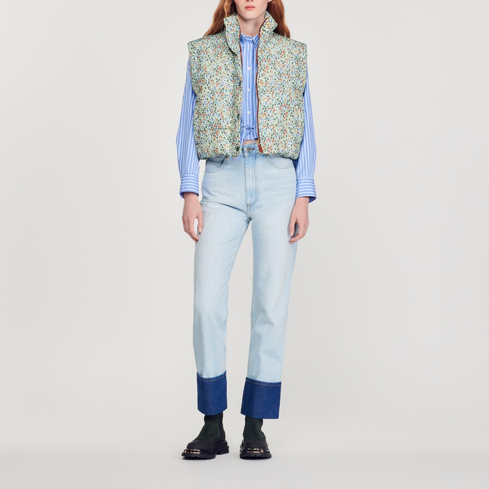 Short sleeveless padded jacket and print - 3